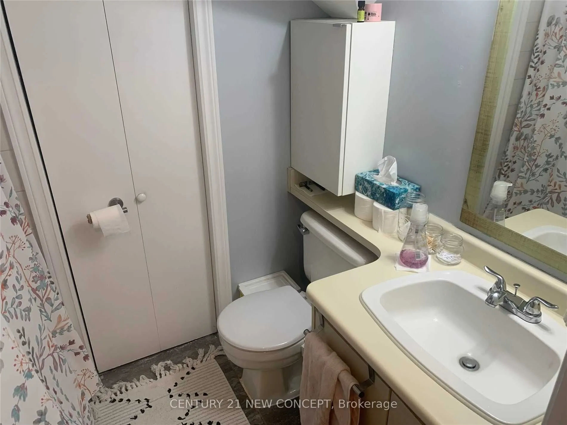 740 Lakeshore Road E #A