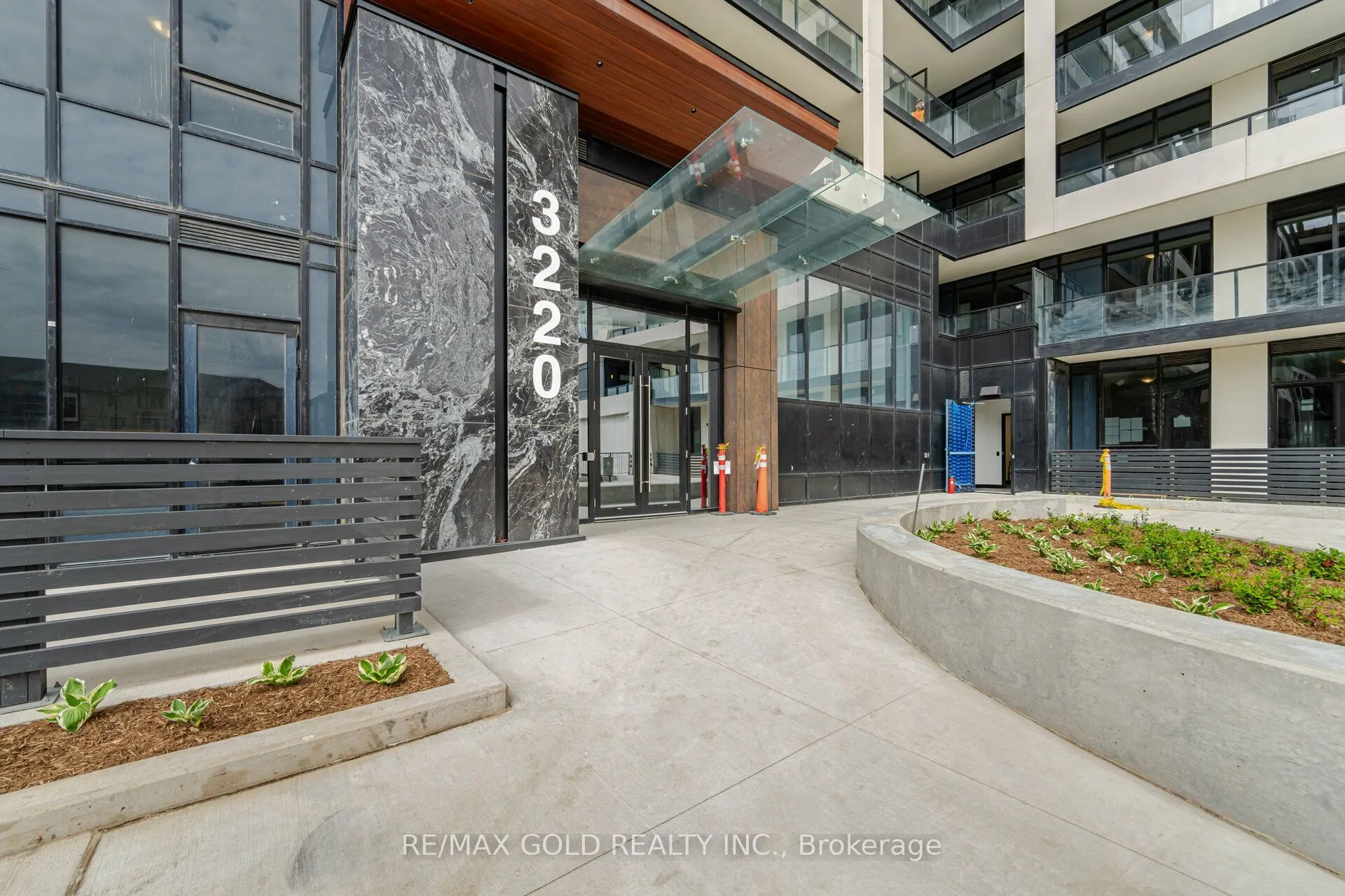 3220 William Coltson Avenue #817