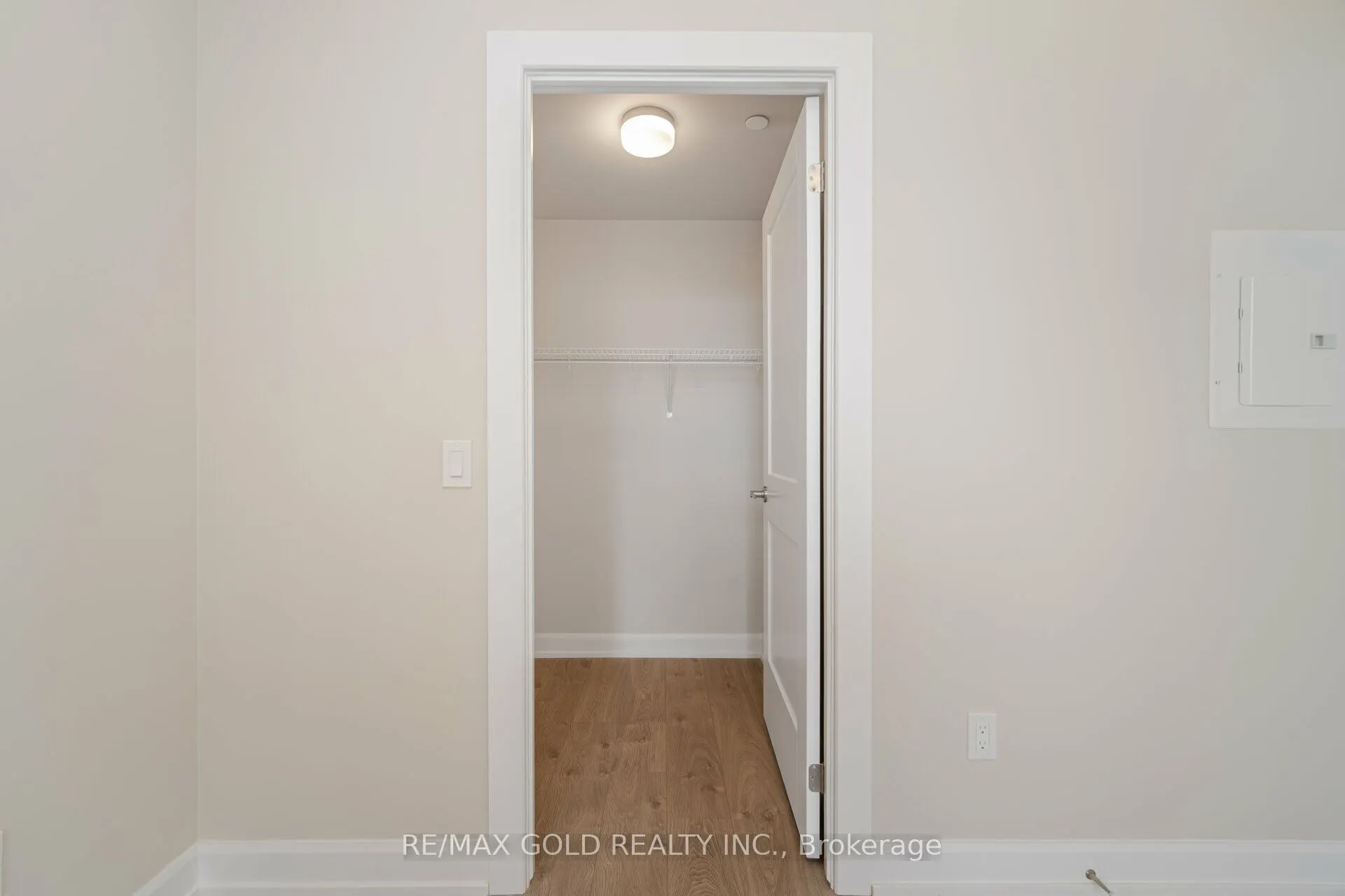 3220 William Coltson Avenue #817