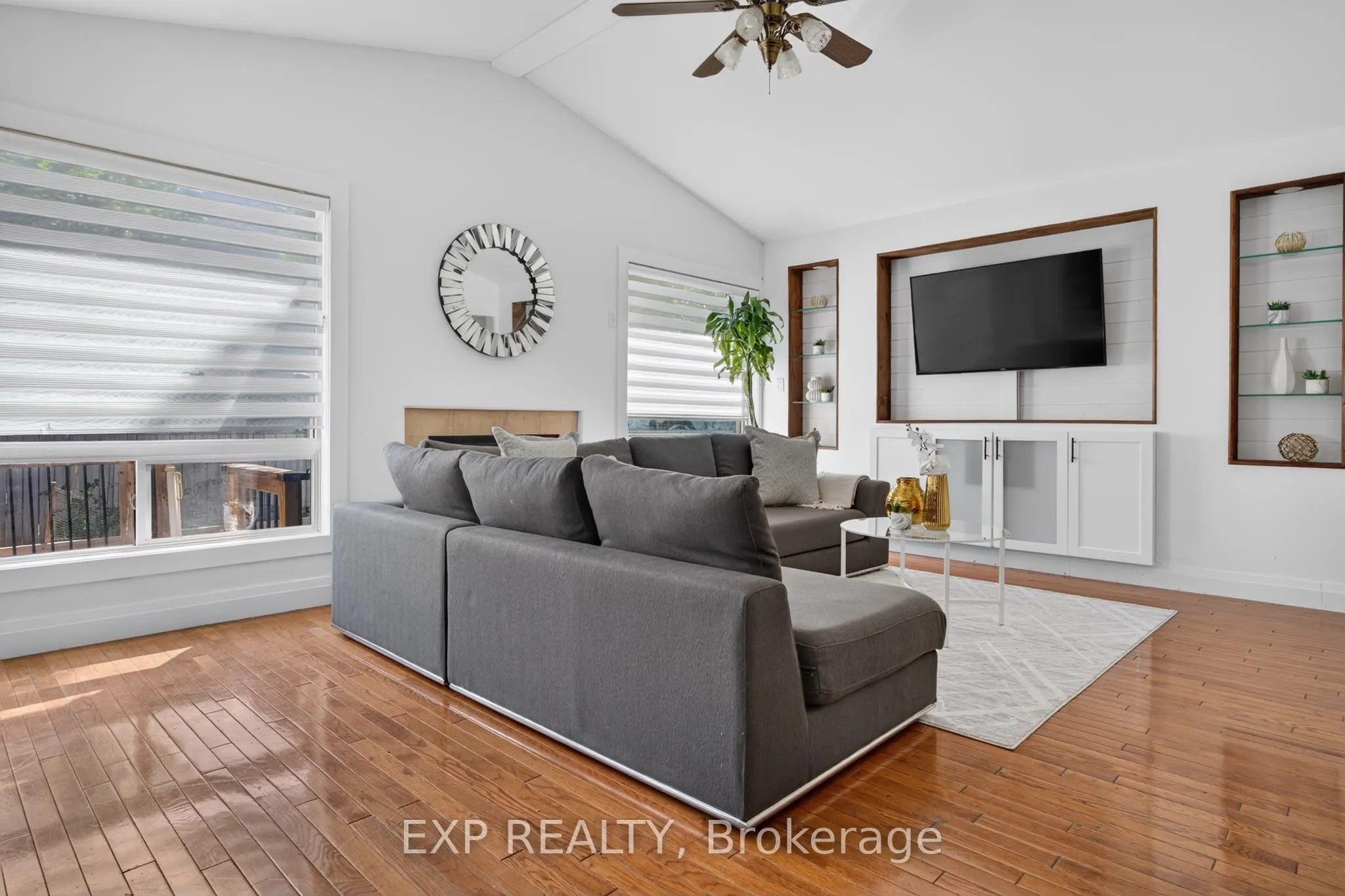 664 Dolby Crescent