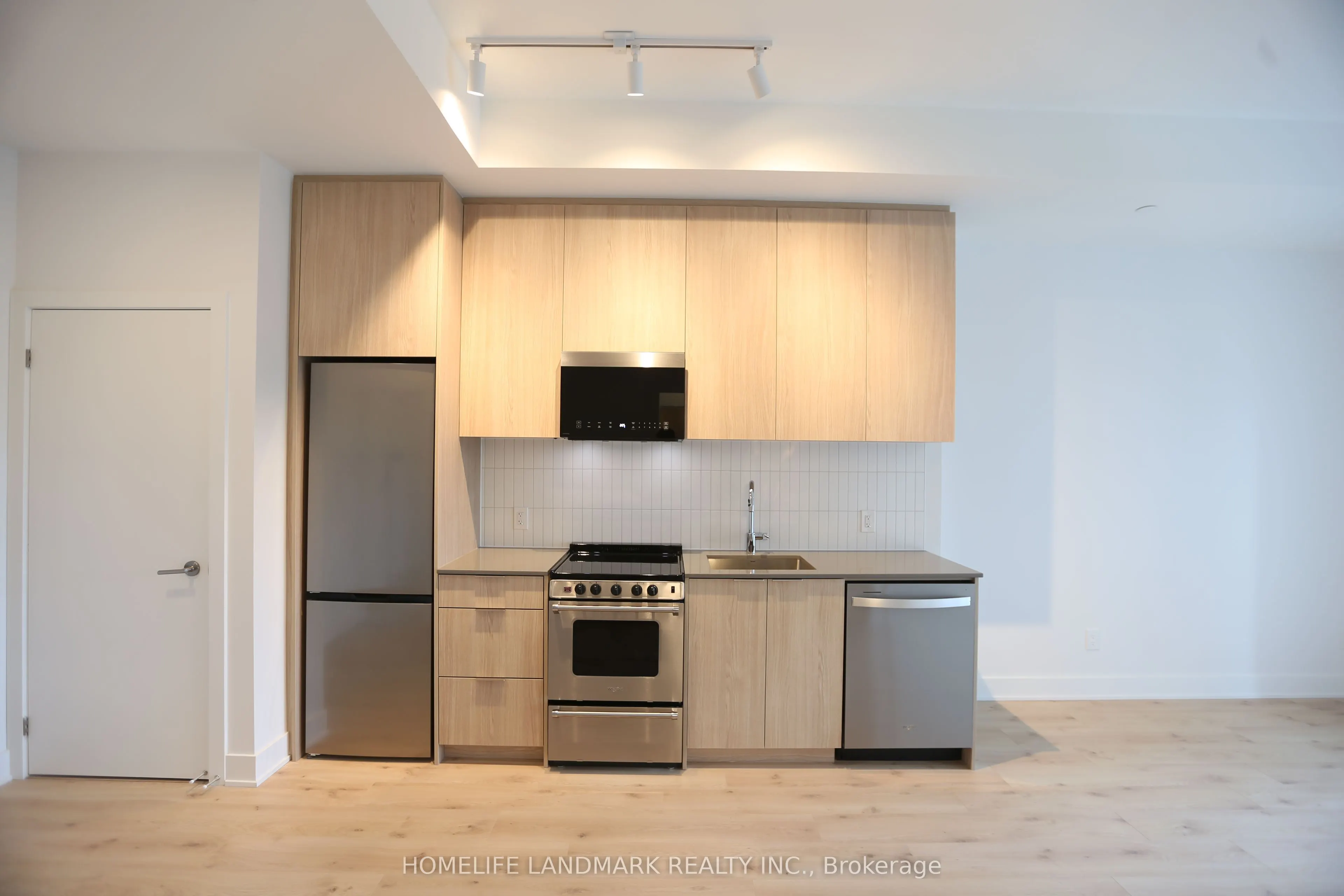 3008 William Cutmore Boulevard #713