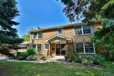 1585 Crombie Road