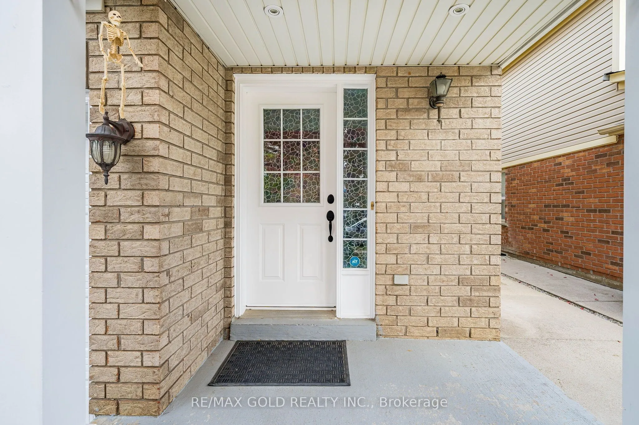 21 Edenvalley Road