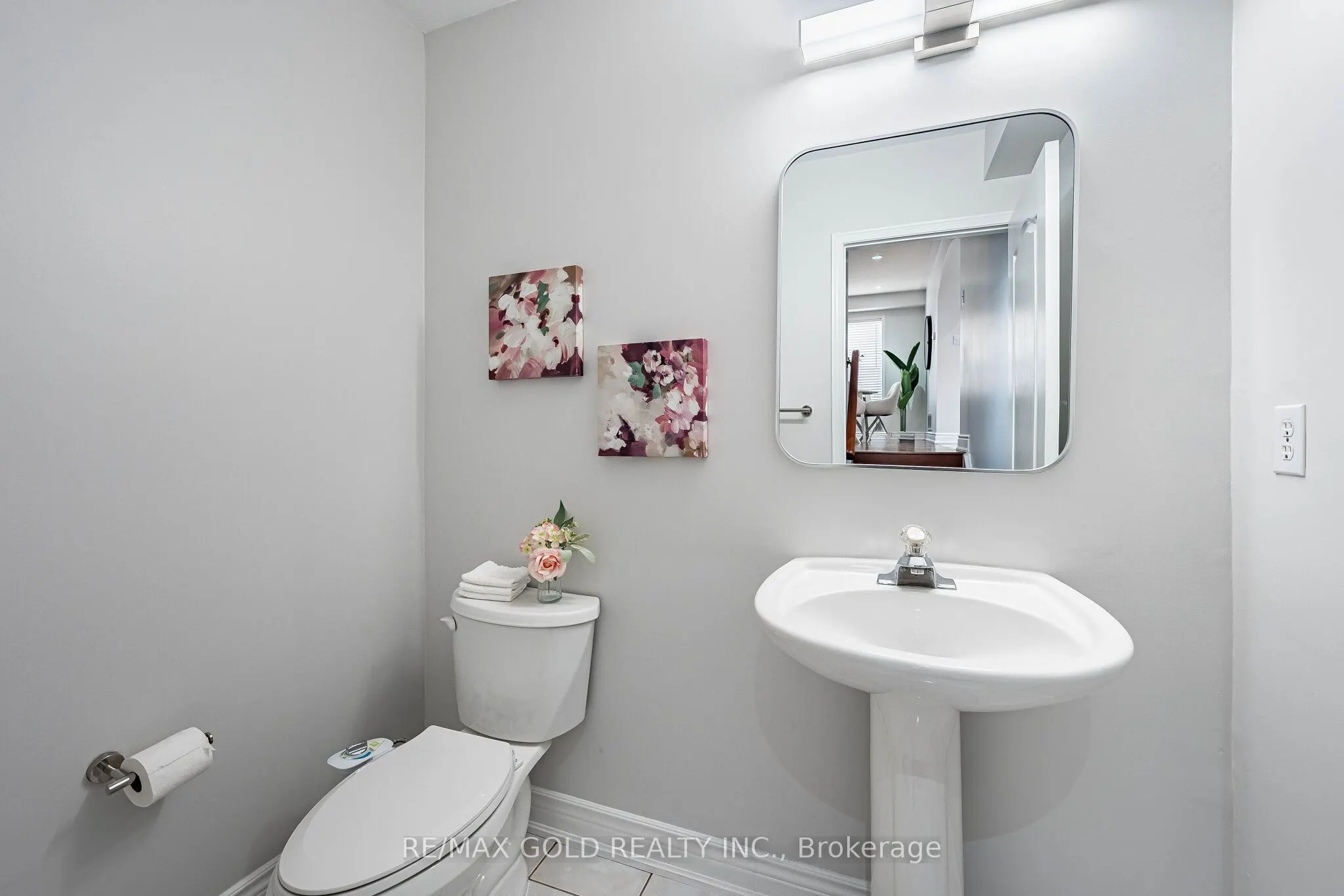21 Edenvalley Road