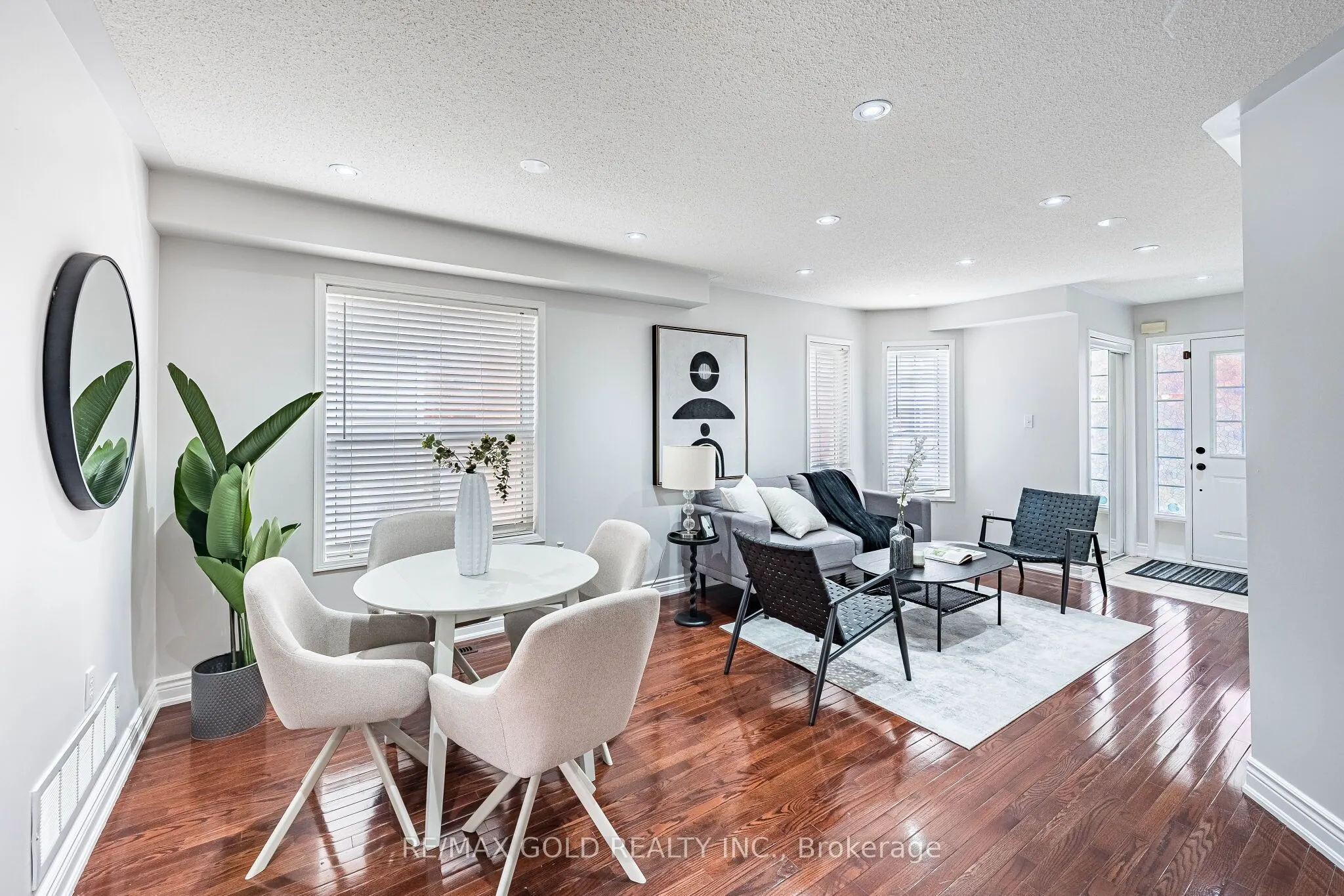 21 Edenvalley Road