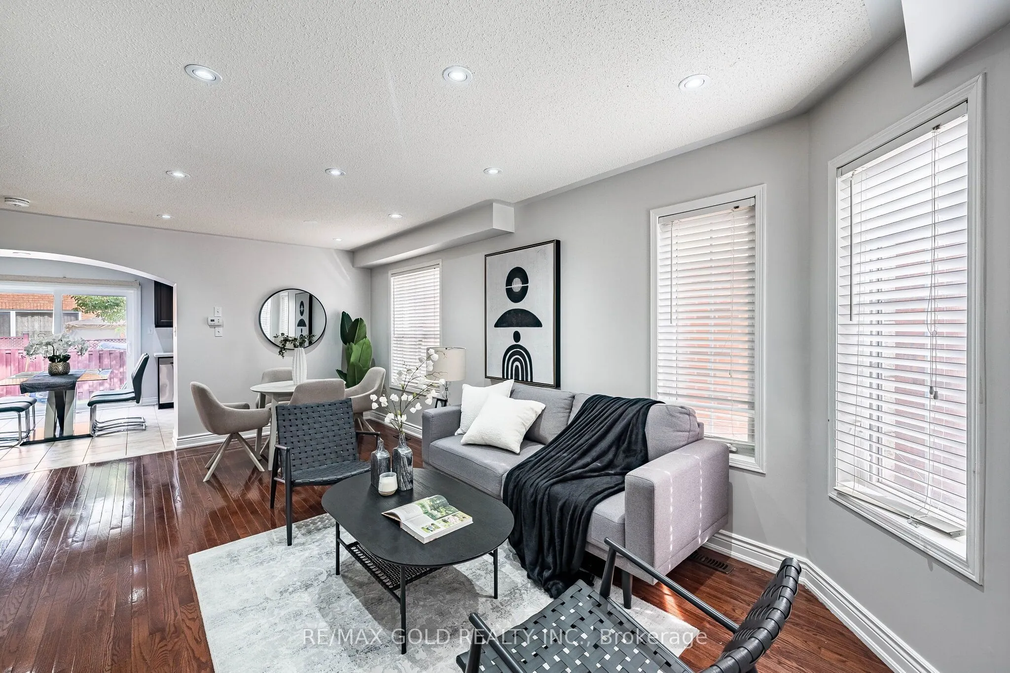 21 Edenvalley Road