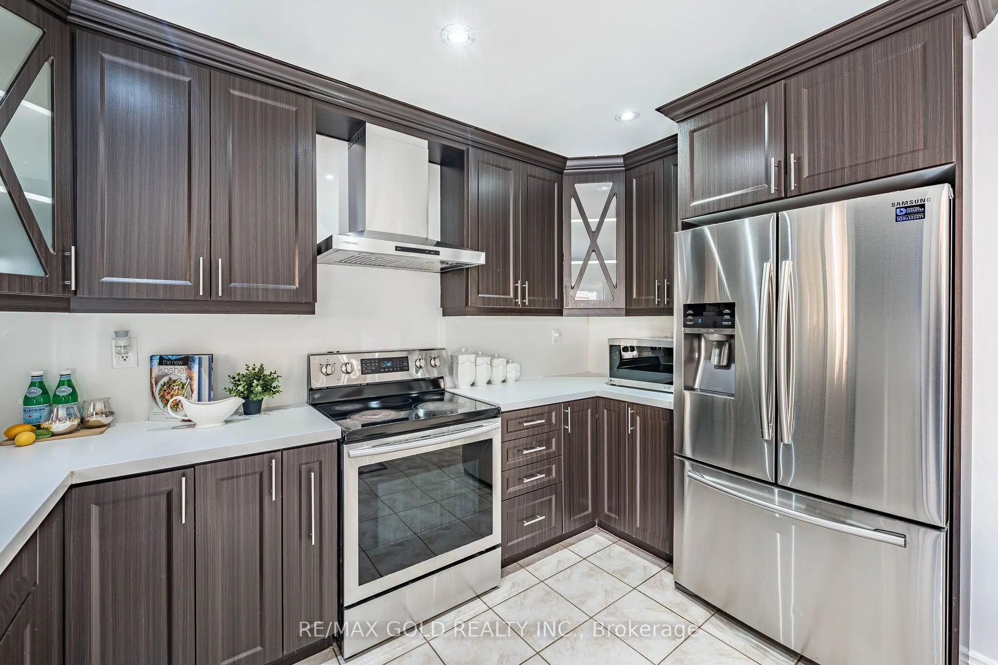 21 Edenvalley Road