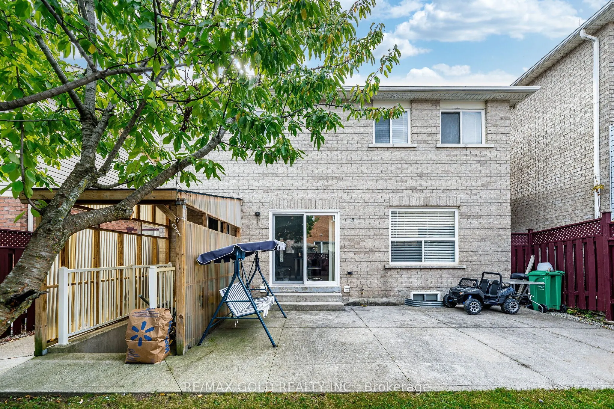 21 Edenvalley Road
