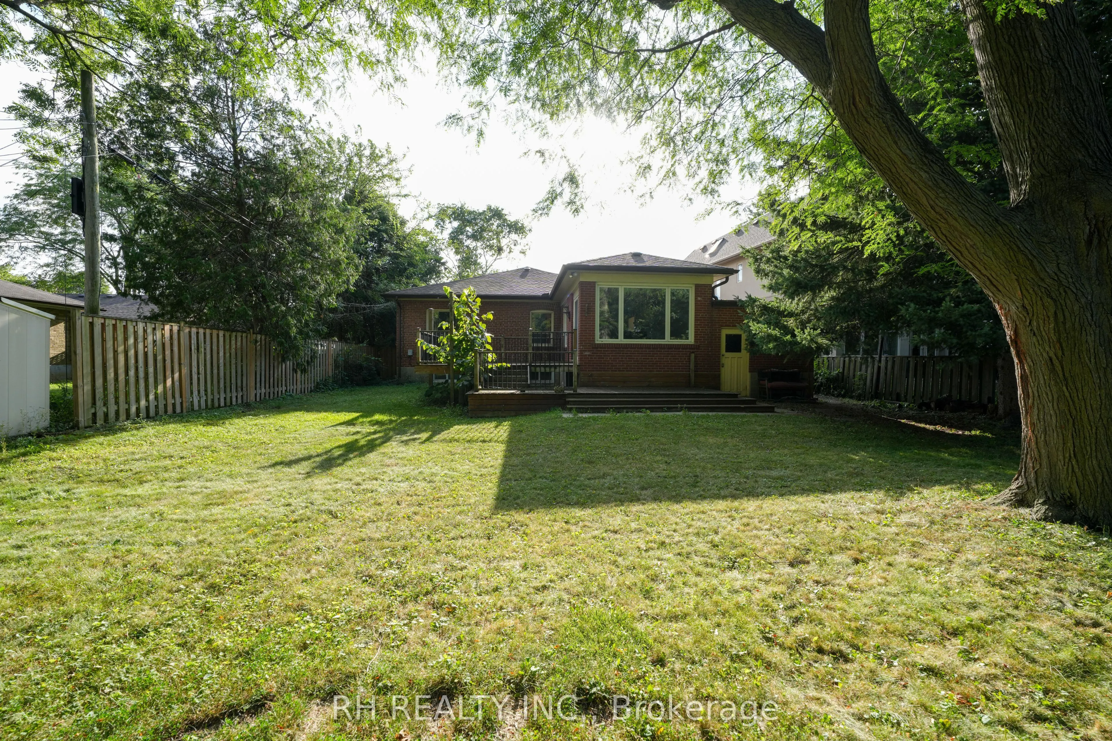 35 Glen Agar Drive