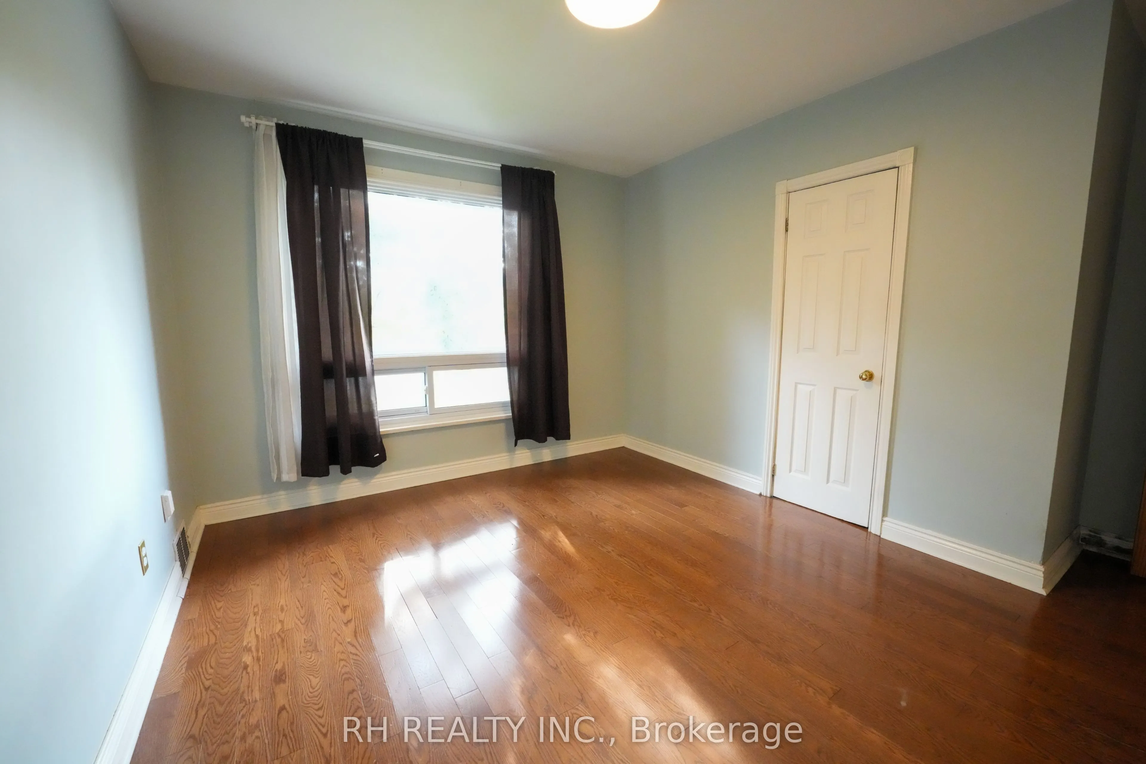 35 Glen Agar Drive
