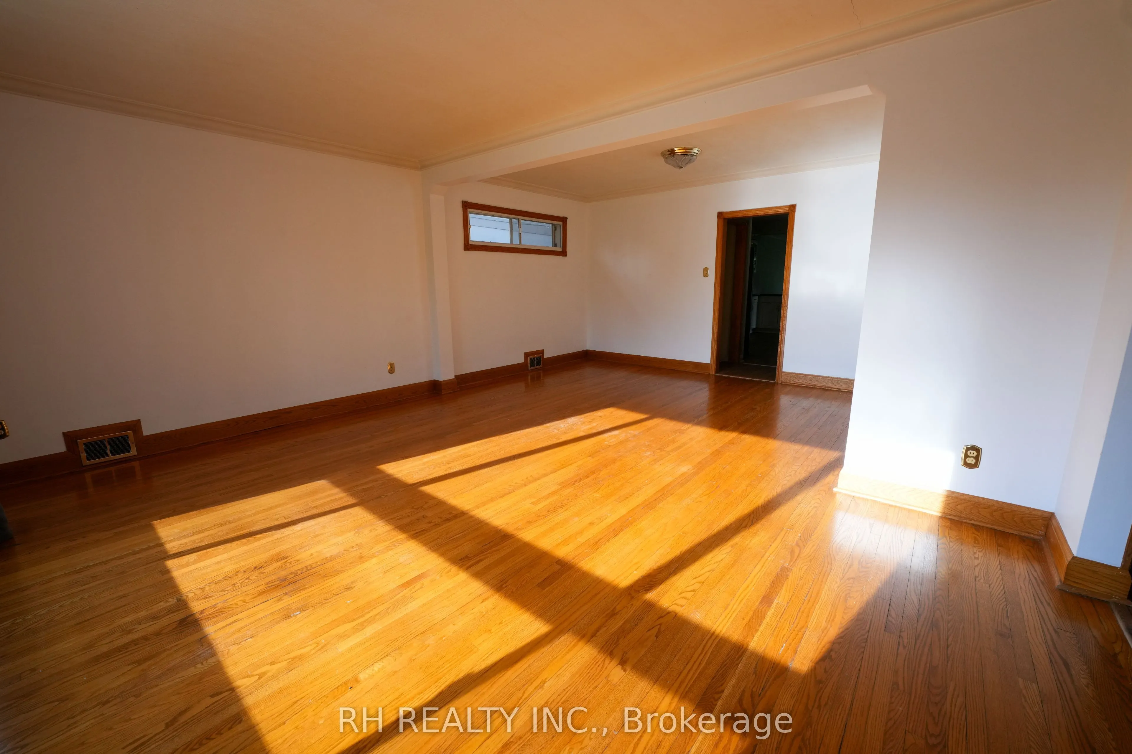 35 Glen Agar Drive