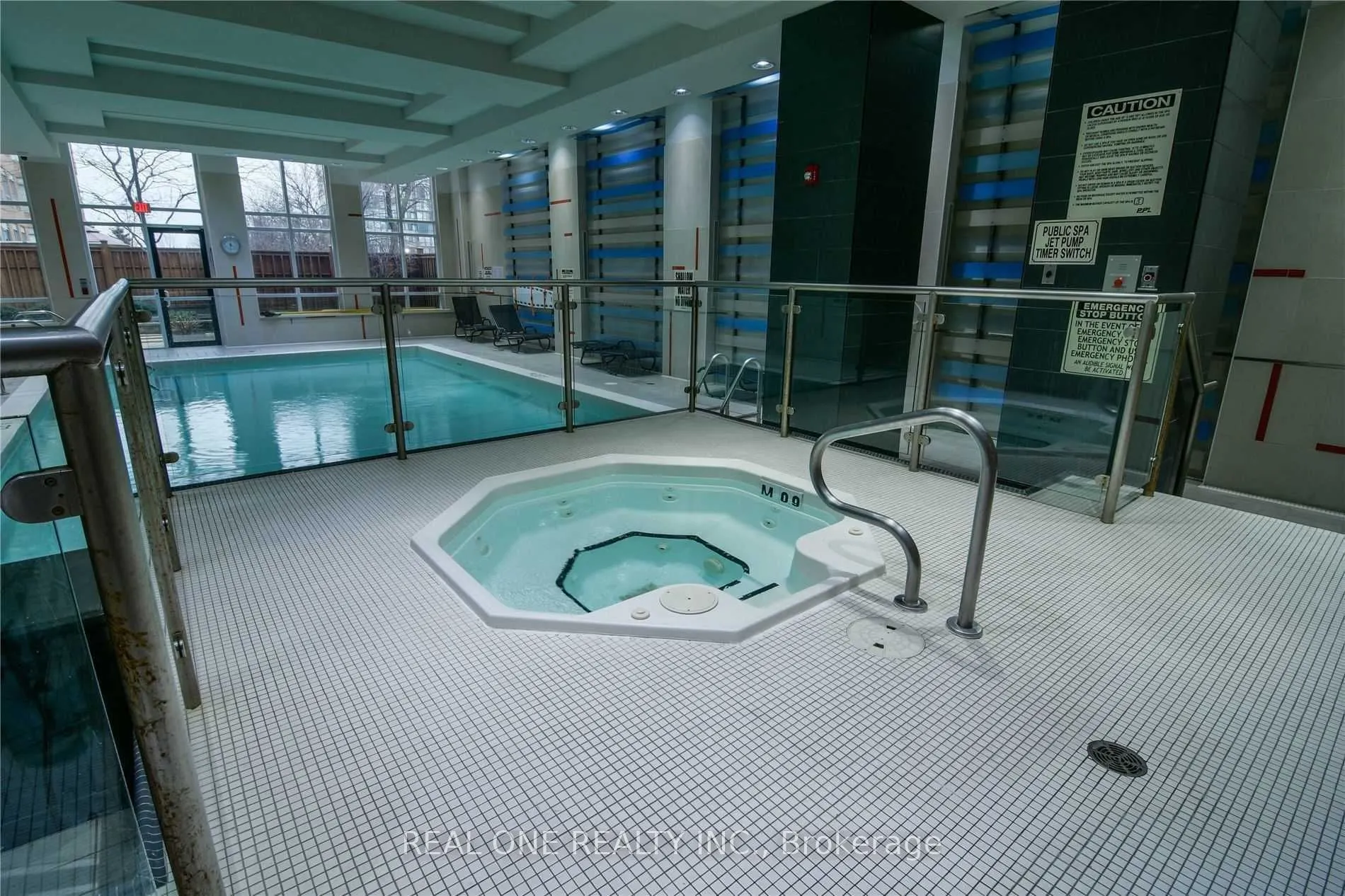 330 Burnhamthorpe Road W #801