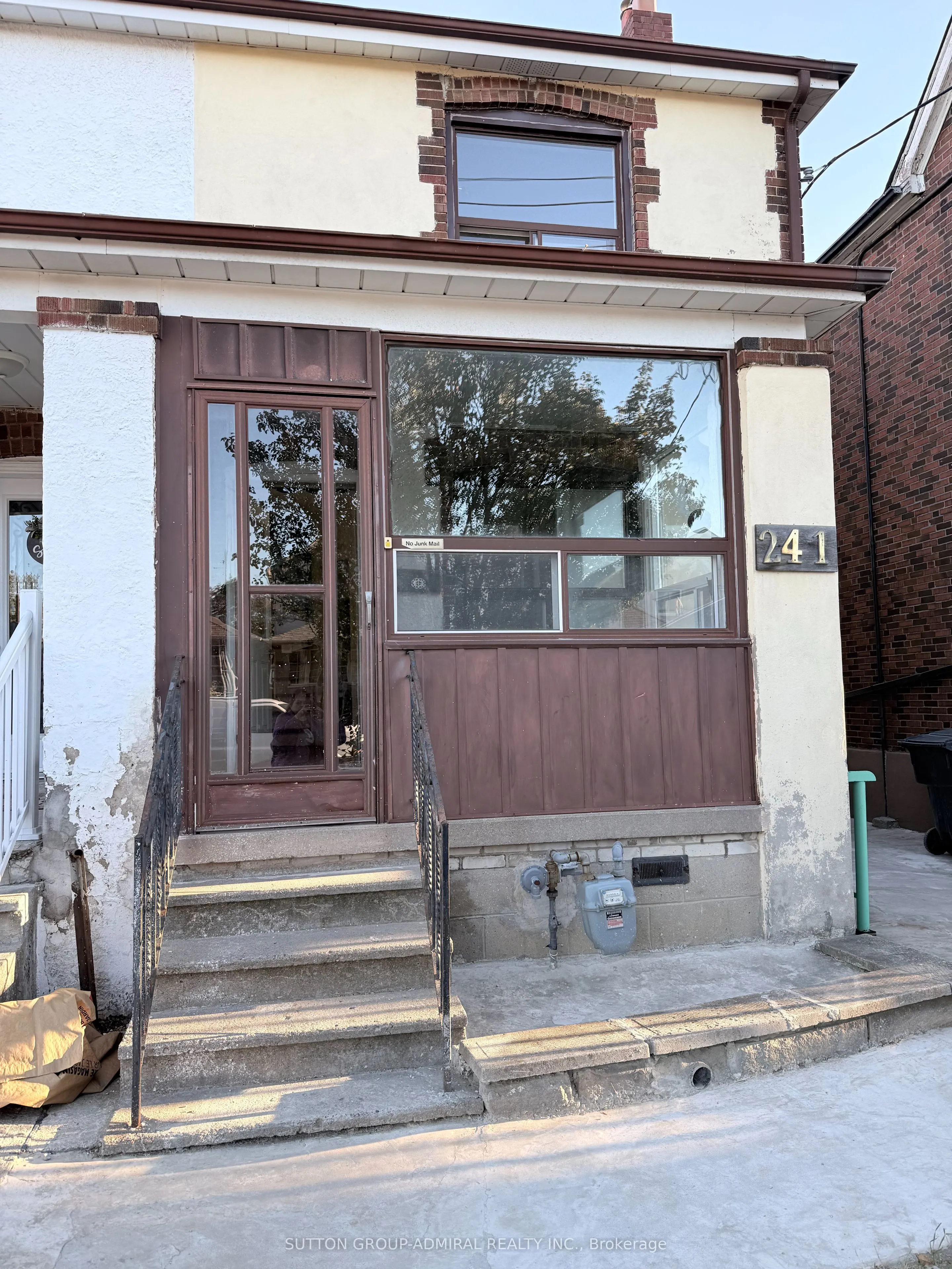 241 Dunraven Drive #Main
