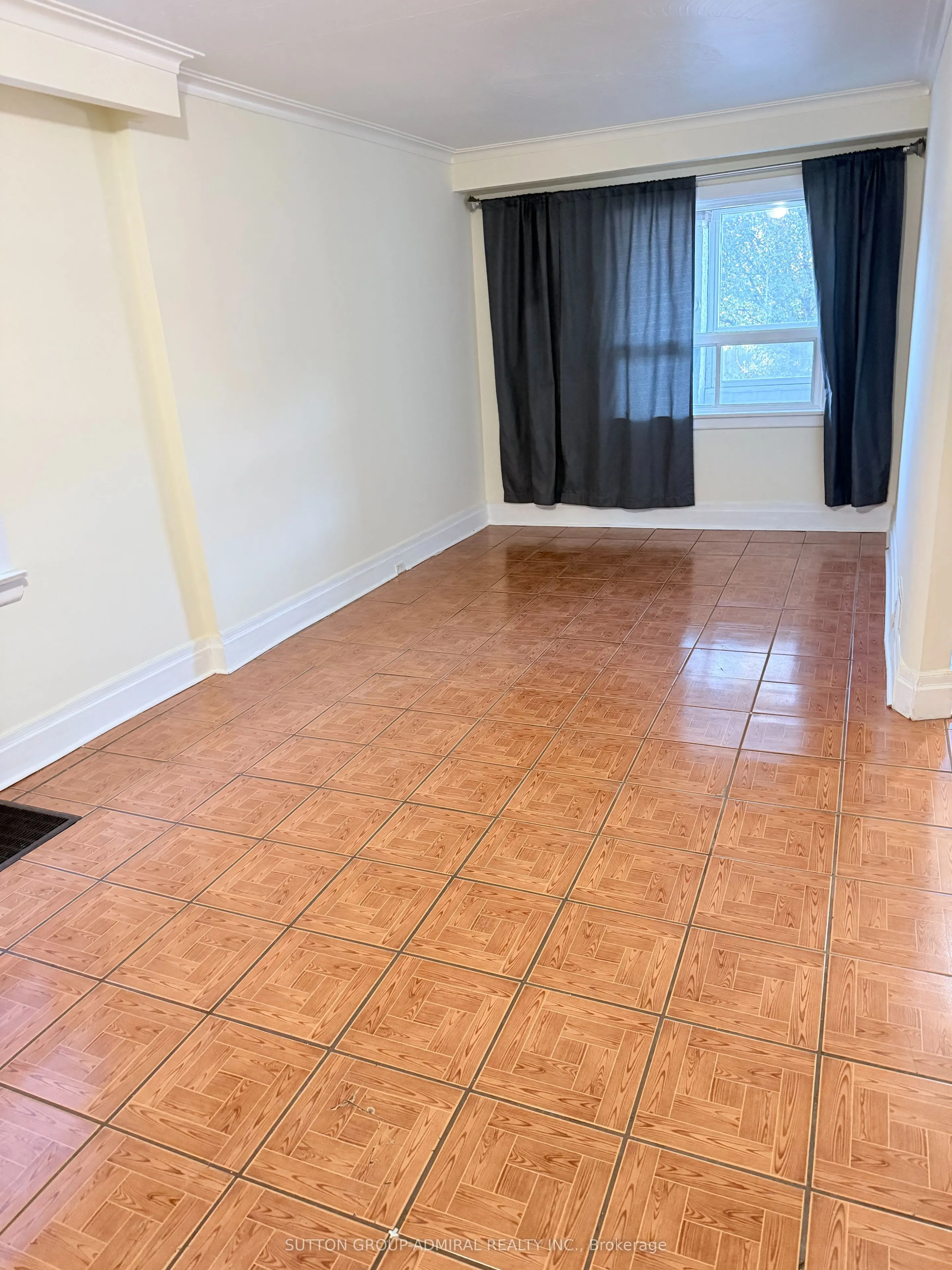 241 Dunraven Drive #Main