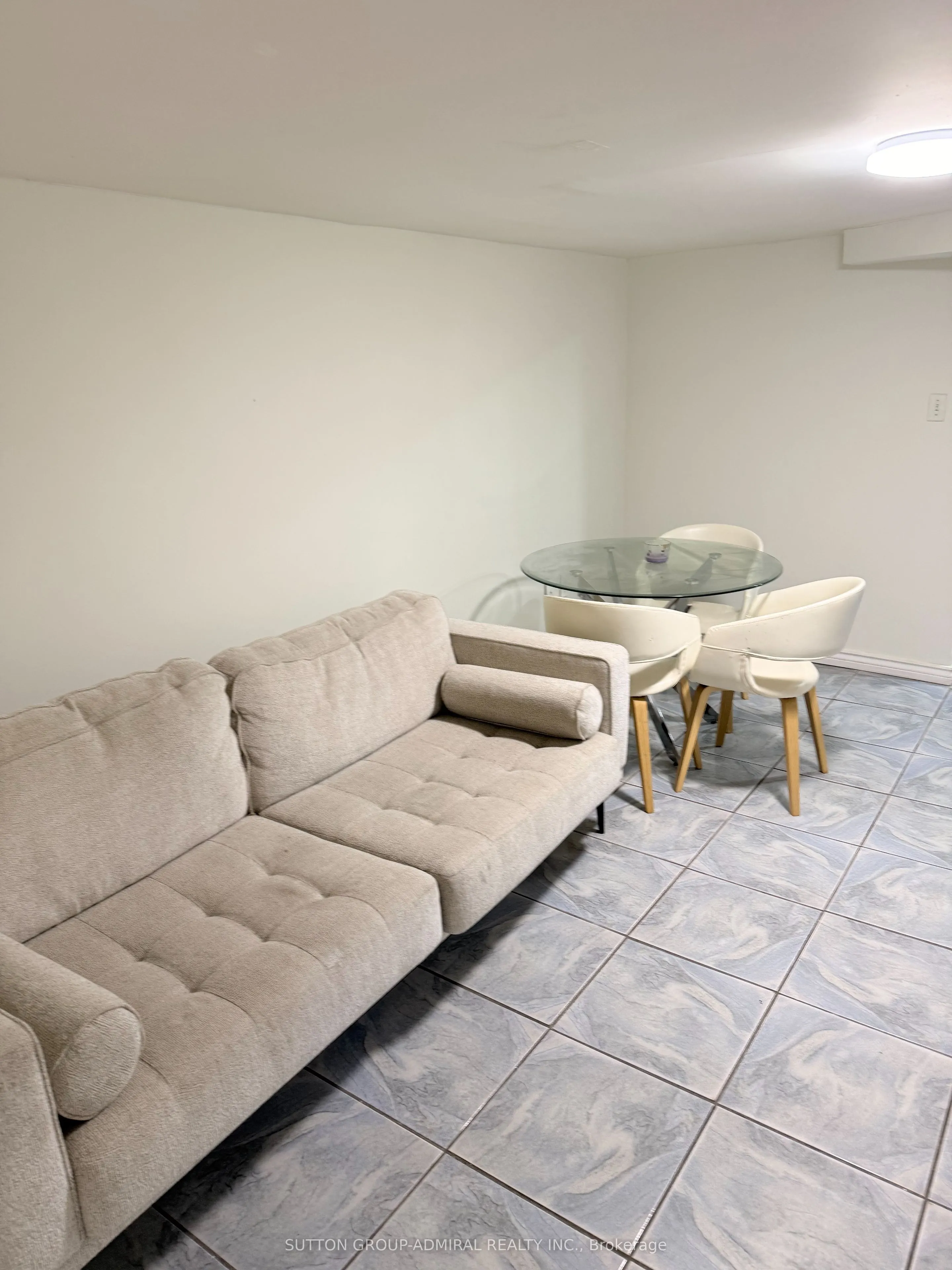 241 Dunraven Drive #Main