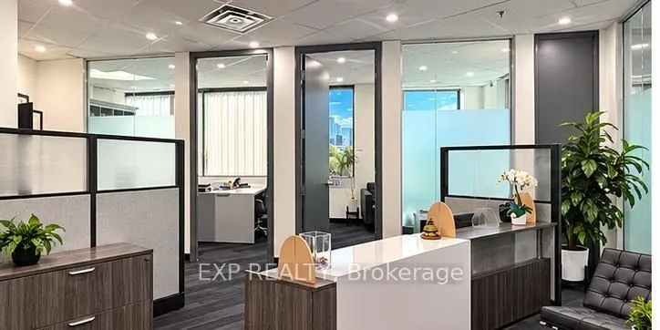 30 Eglinton Avenue W #410