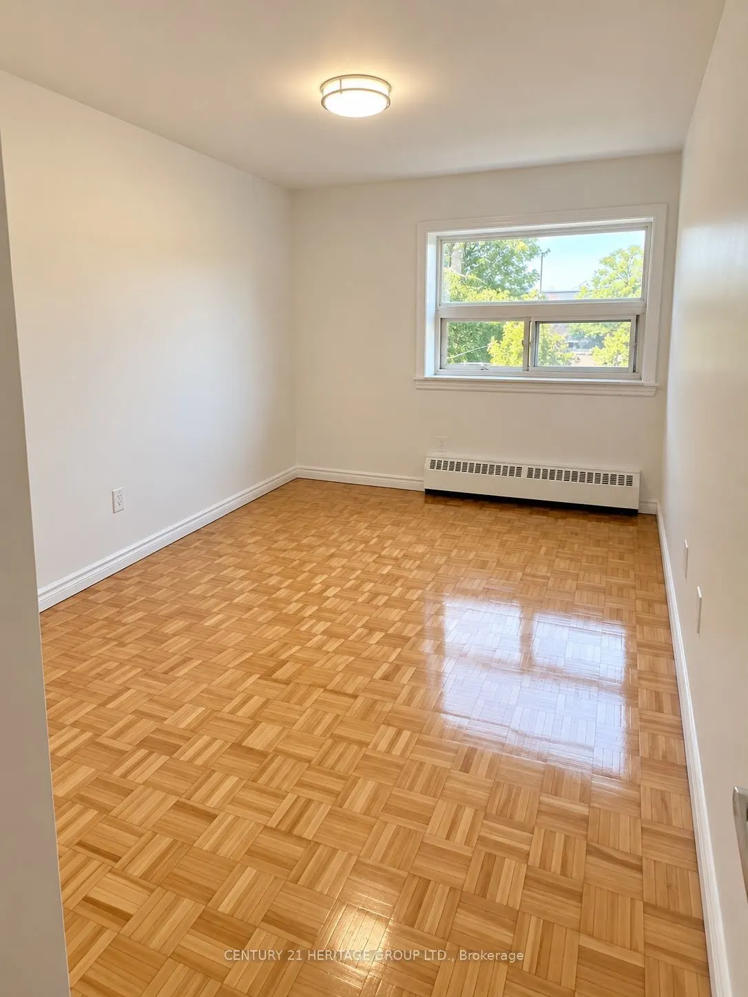 10 Garfella Drive #121