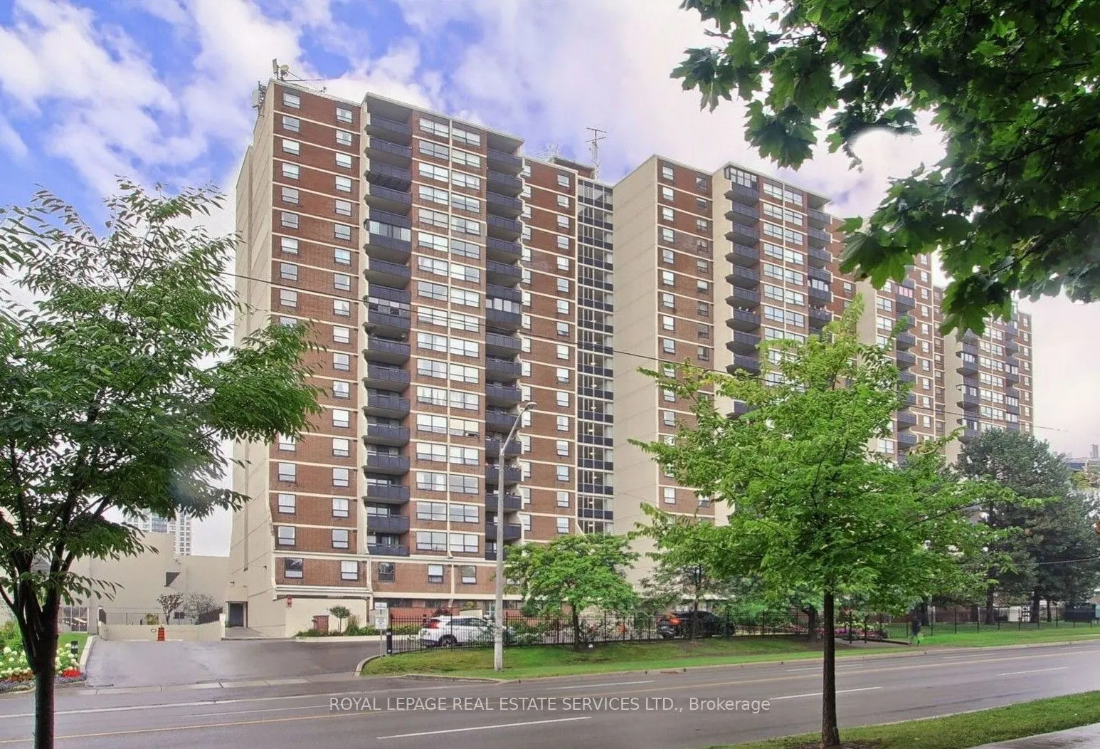 362 The East Mall #1801