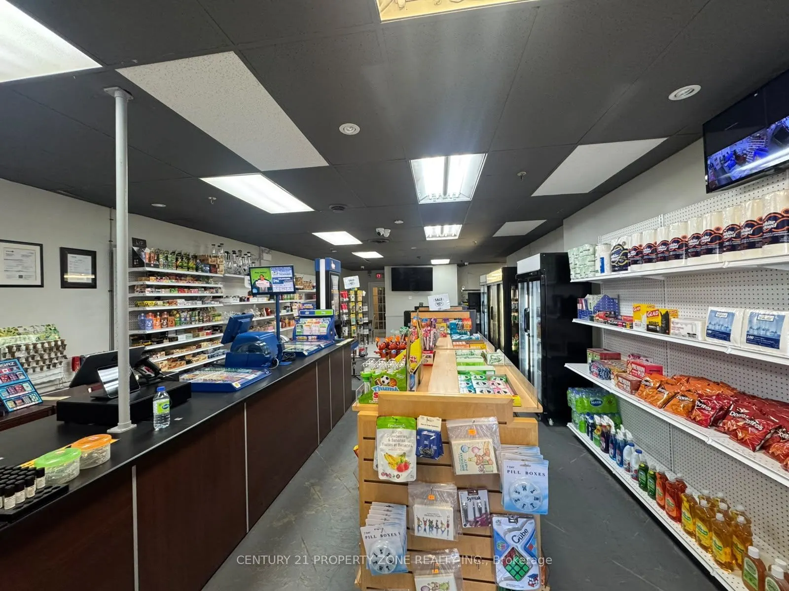 83 Kennedy Road S #17
