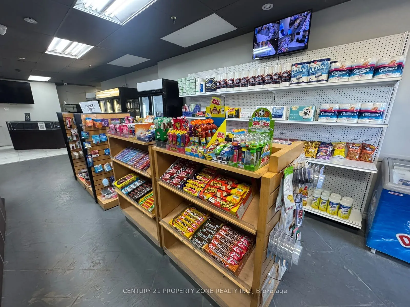 83 Kennedy Road S #17