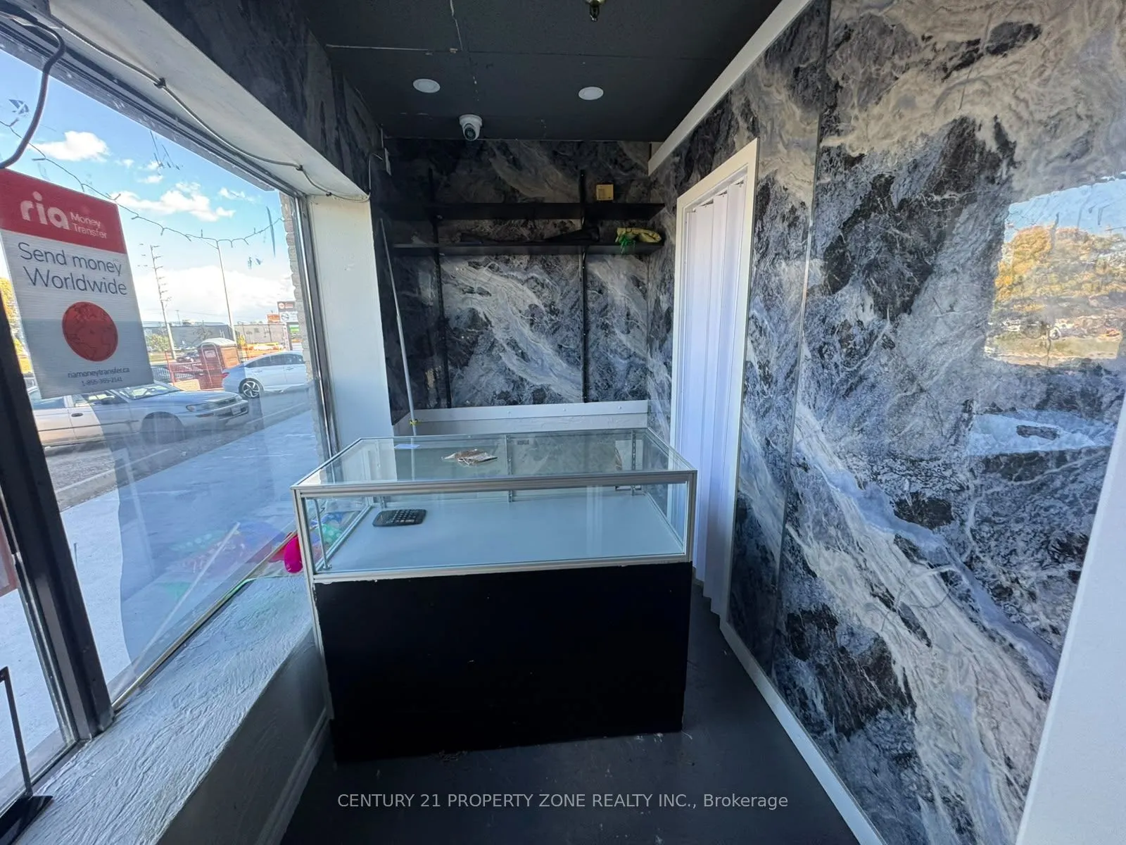 83 Kennedy Road S #17