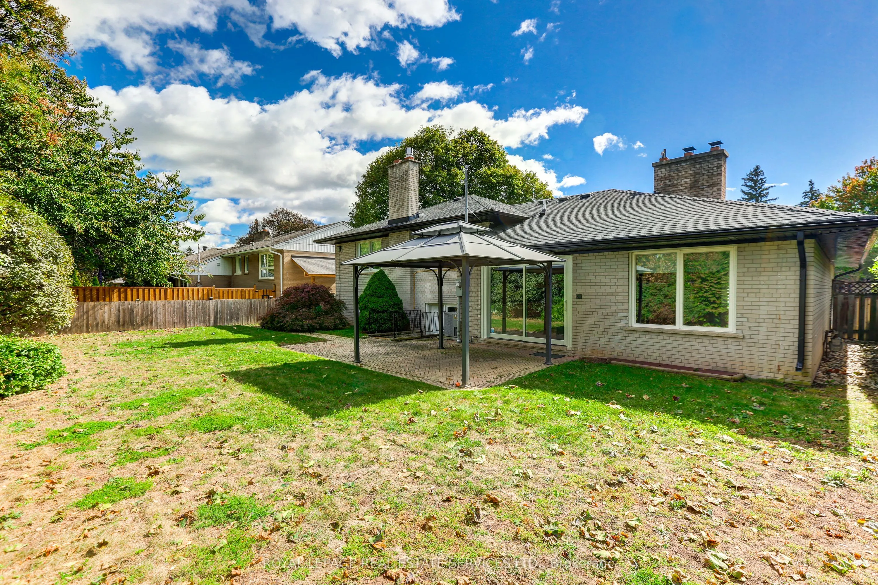 75 Ravensbourne Crescent
