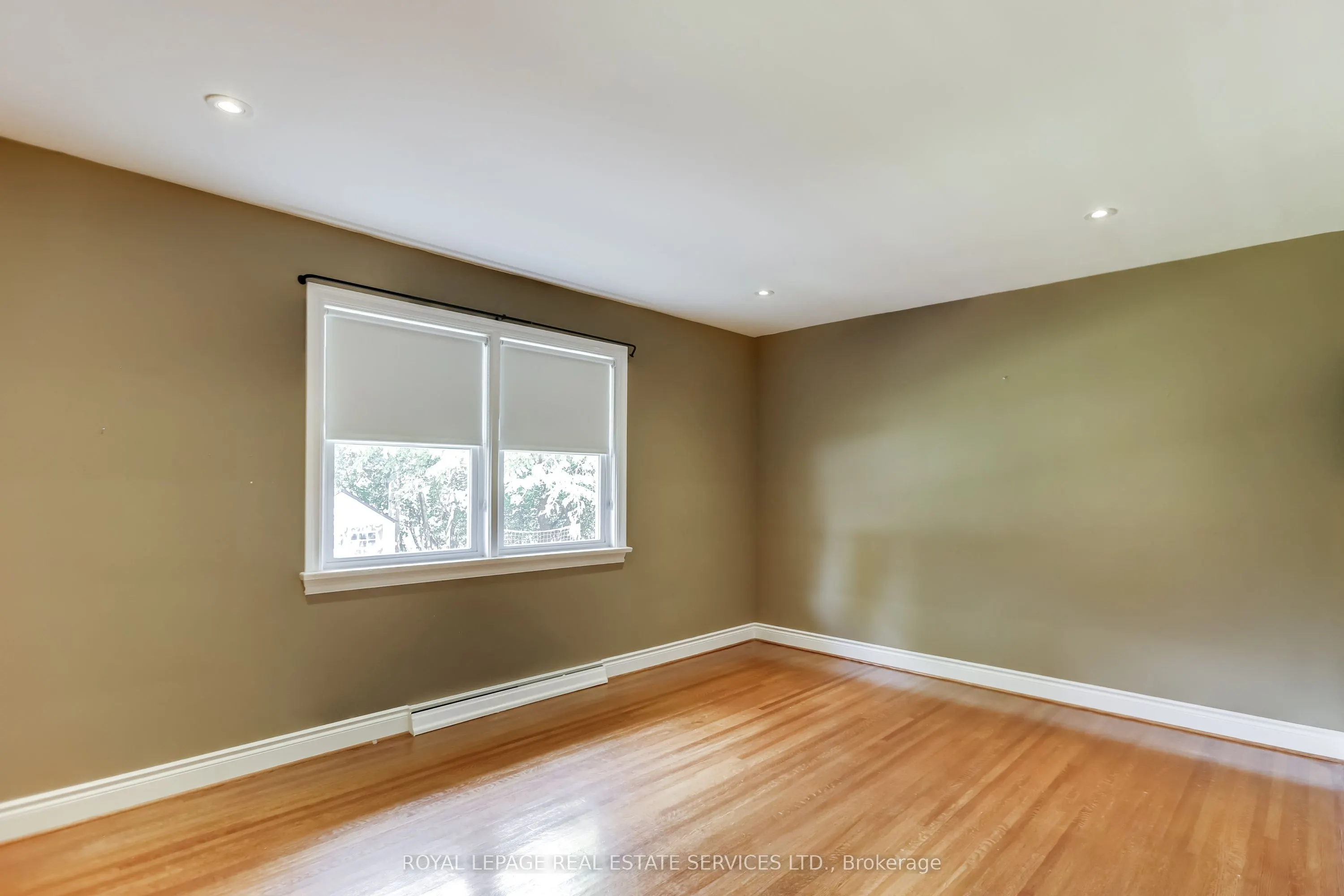 75 Ravensbourne Crescent