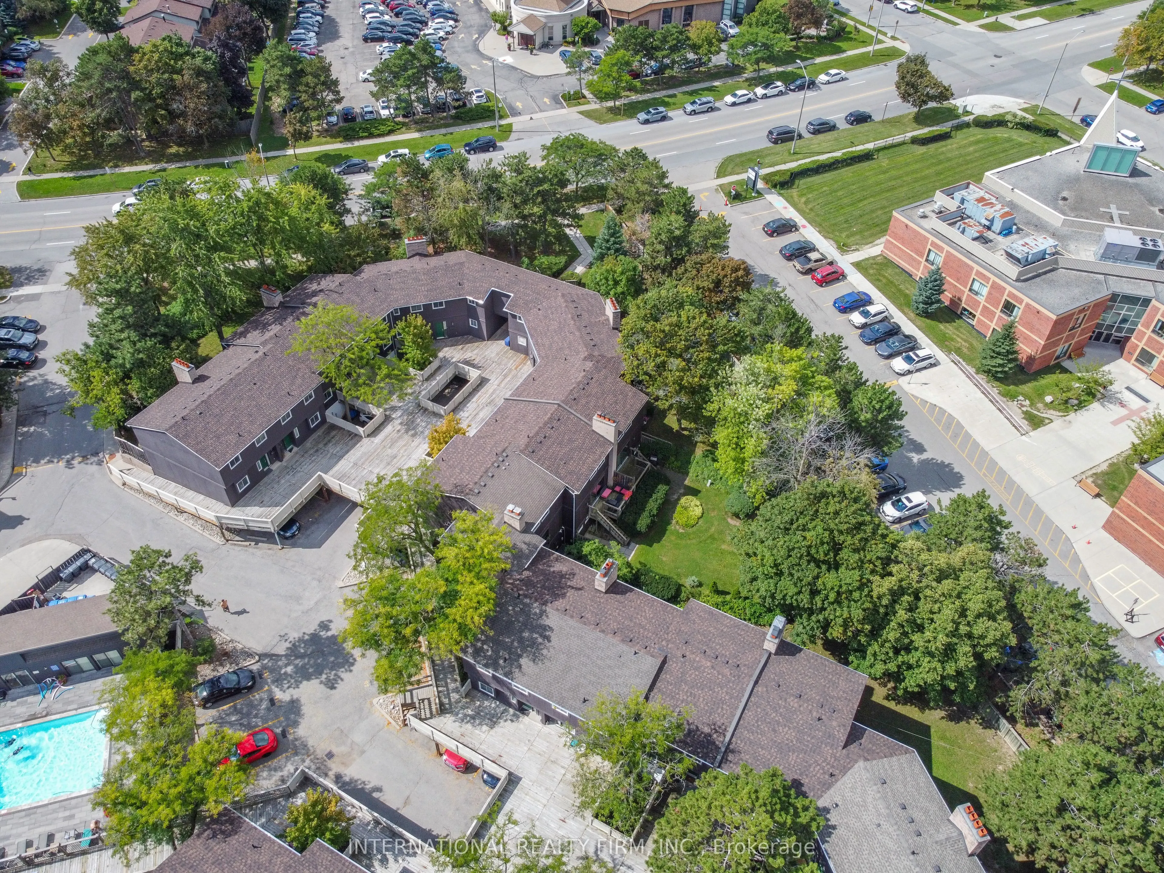 6855 Glen Erin Drive #15