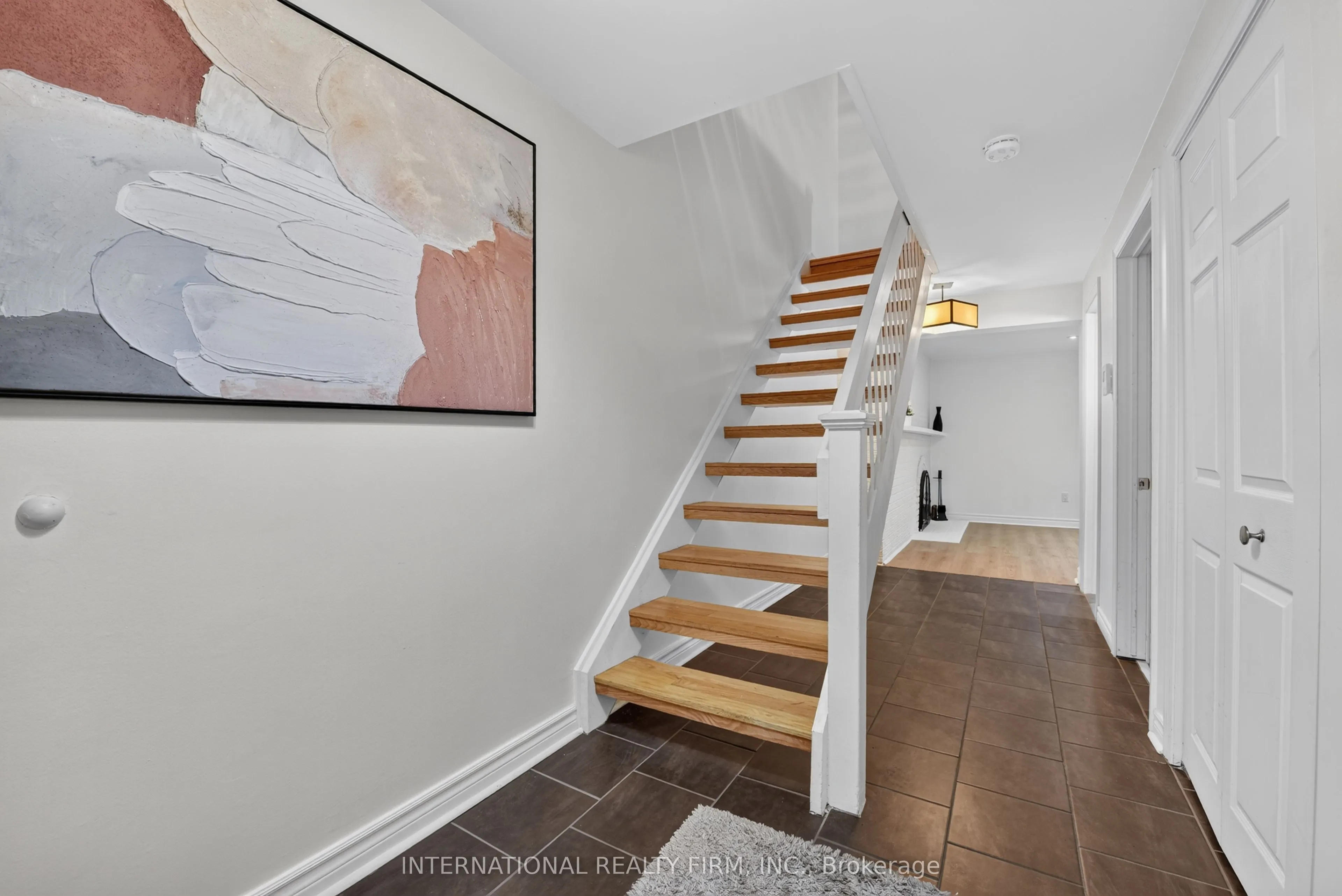 6855 Glen Erin Drive #15