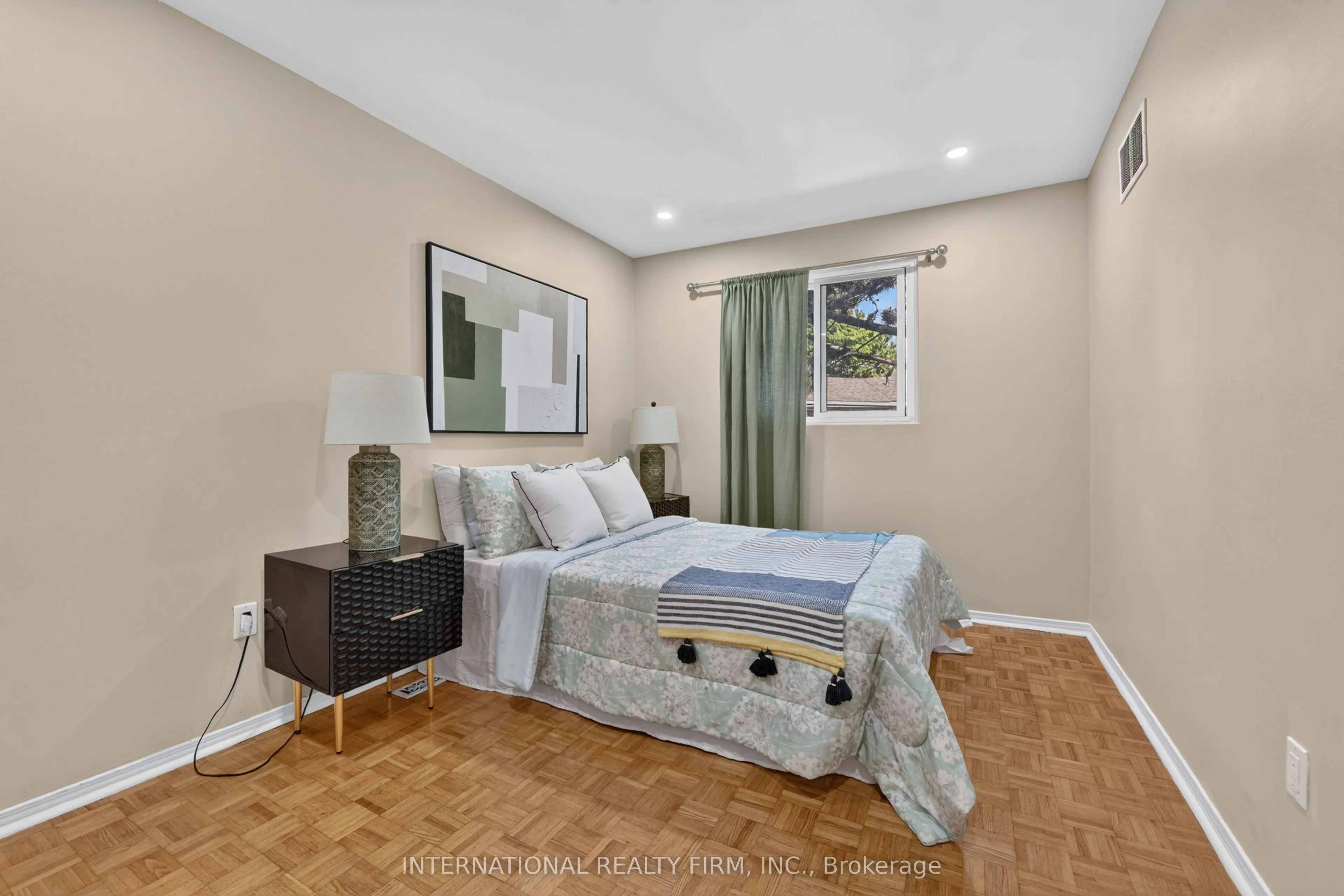 6855 Glen Erin Drive #15