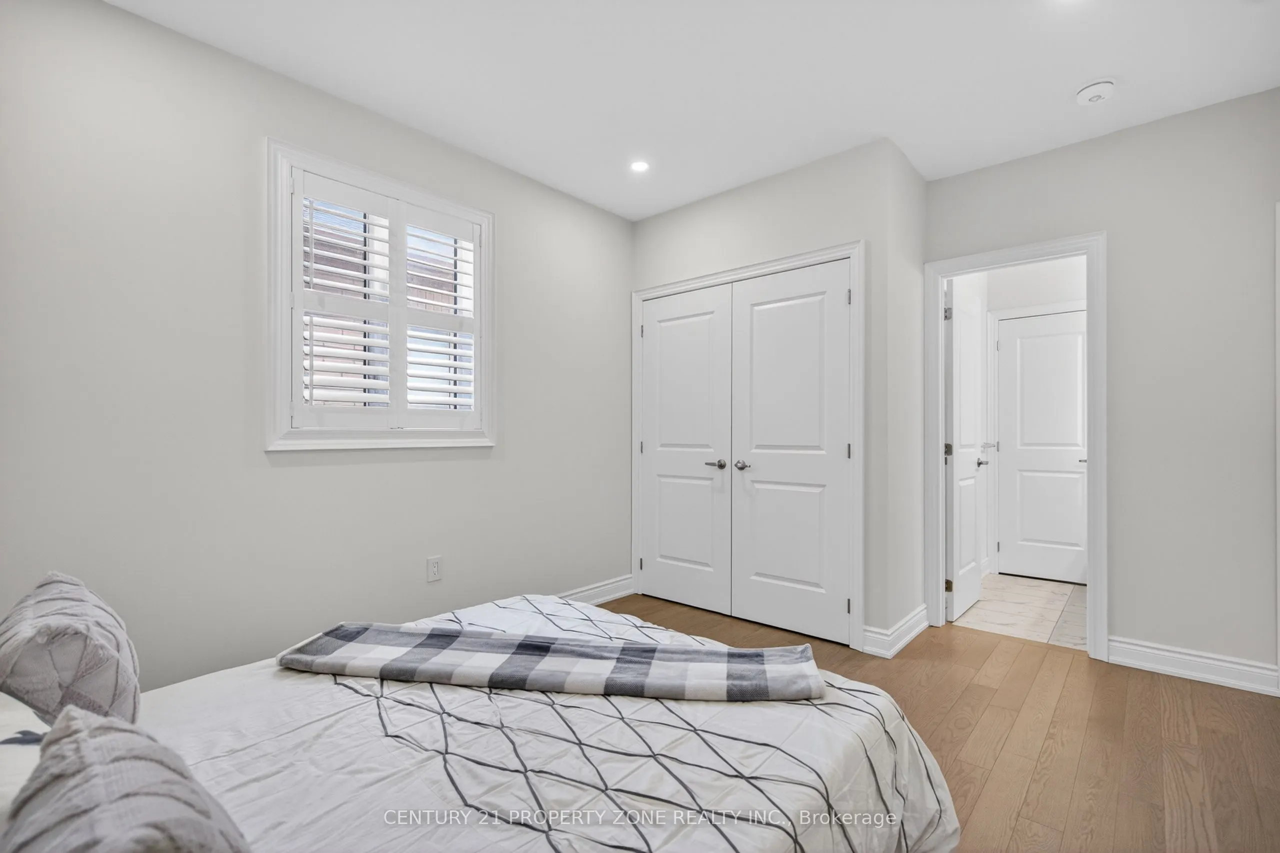 105 Walker Road W