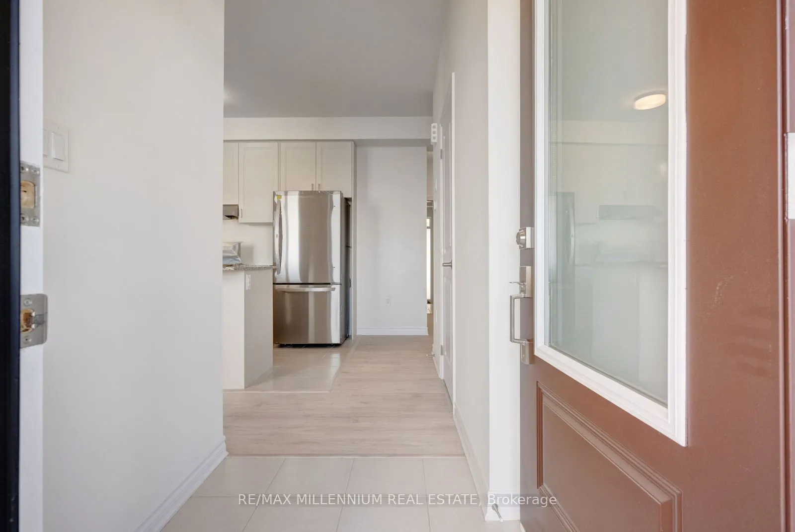 10 Thornbird Crescent #Main
