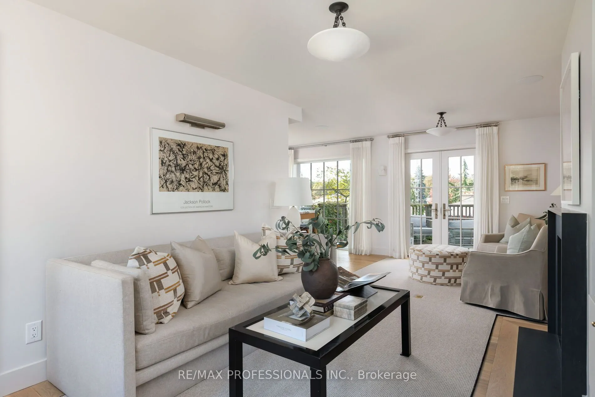 8 Glenn Murray Drive