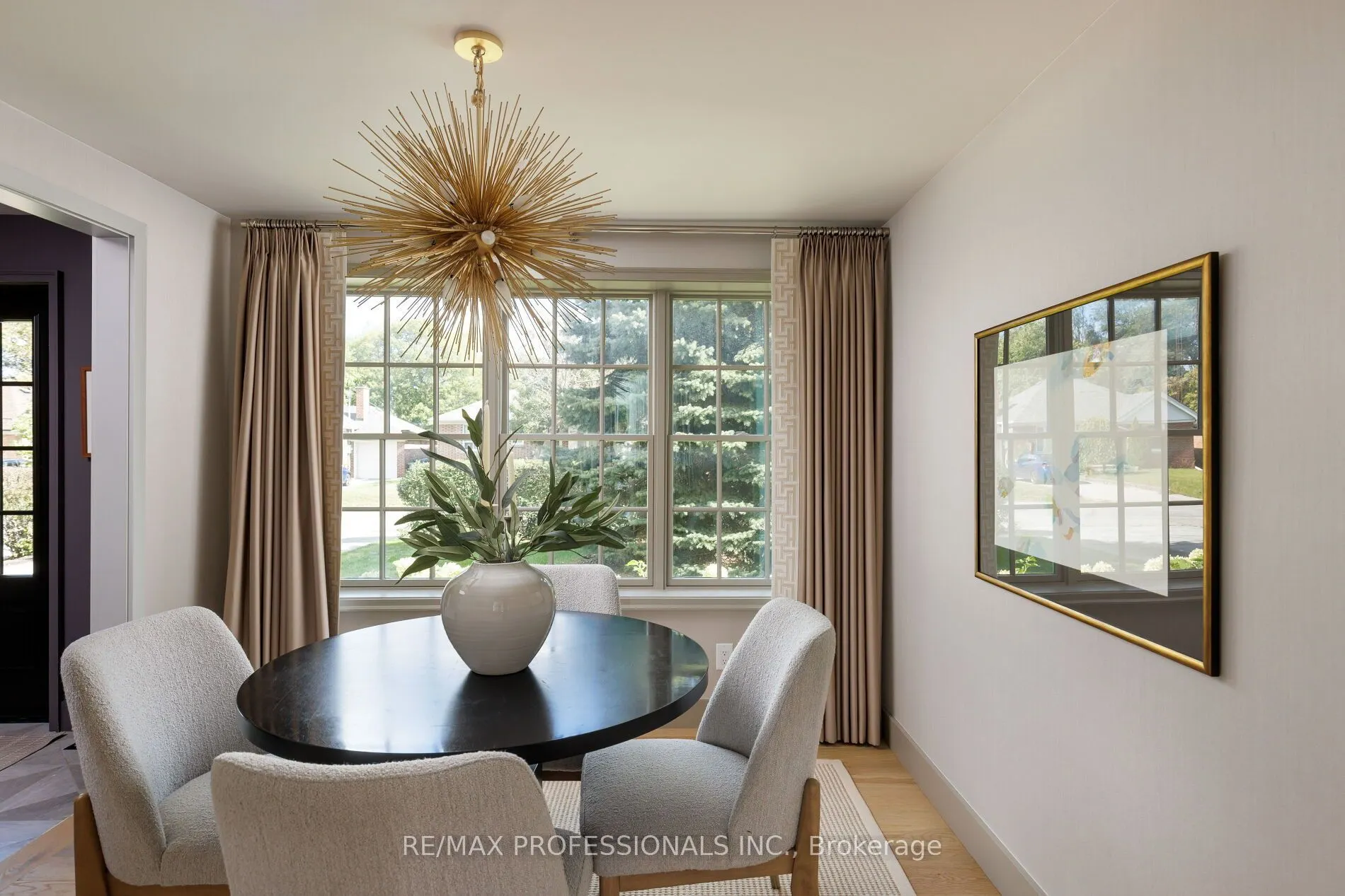 8 Glenn Murray Drive