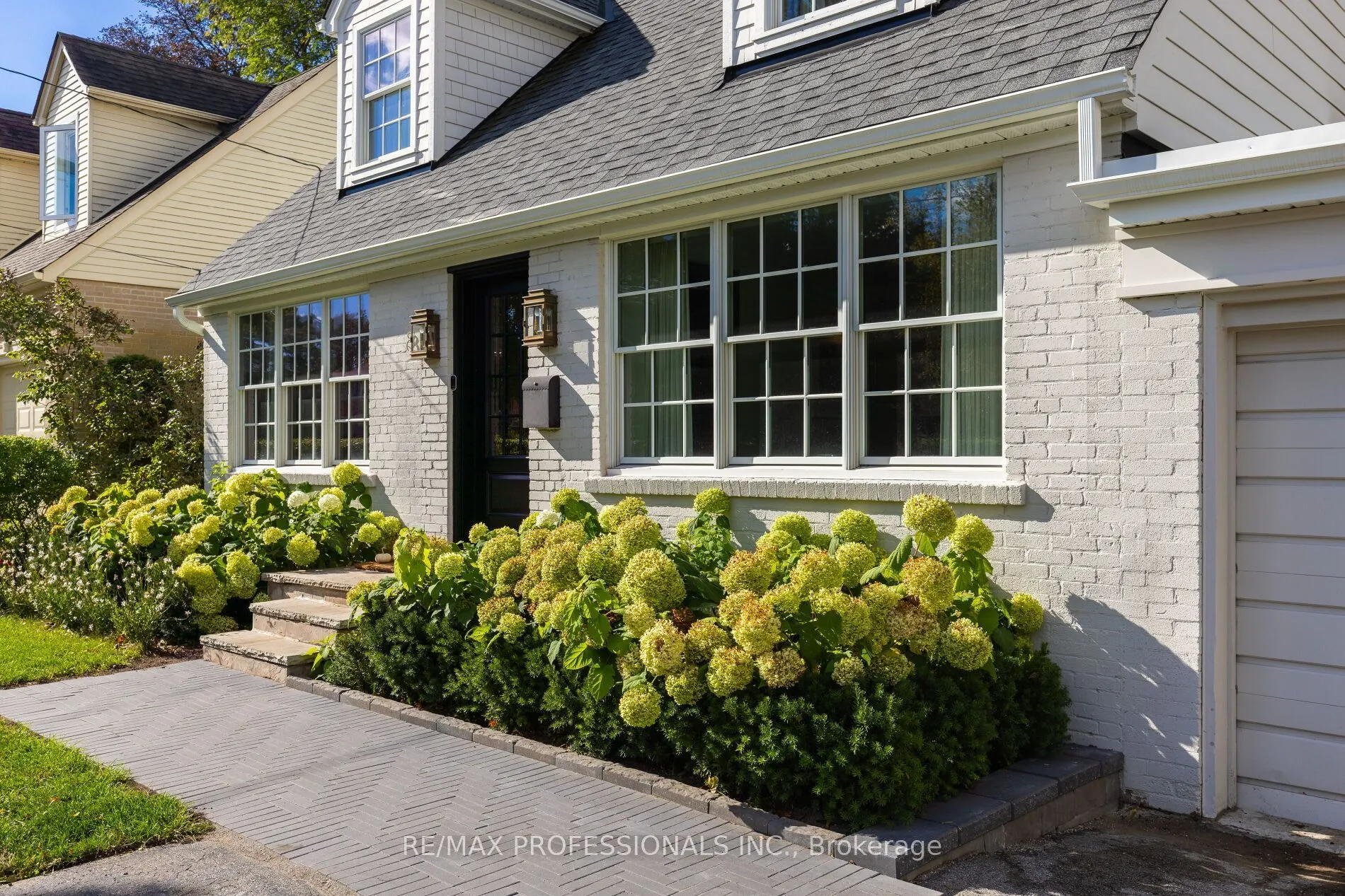 8 Glenn Murray Drive