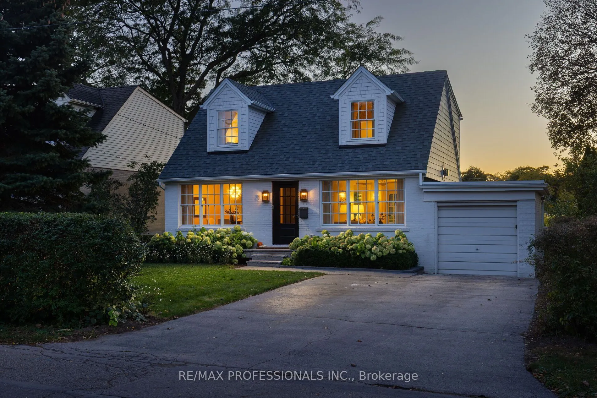 8 Glenn Murray Drive