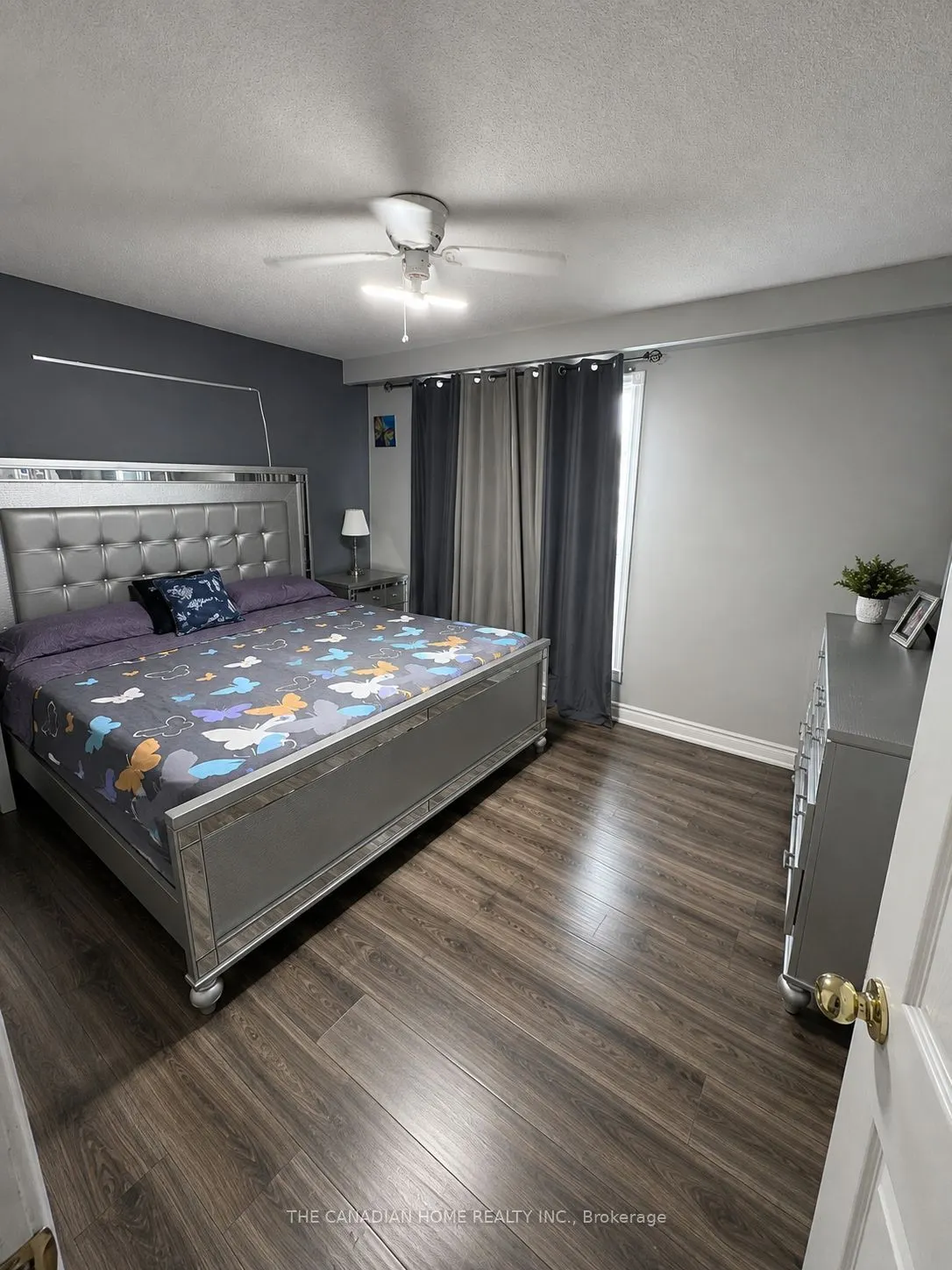 15 Hinchley Wood Grove