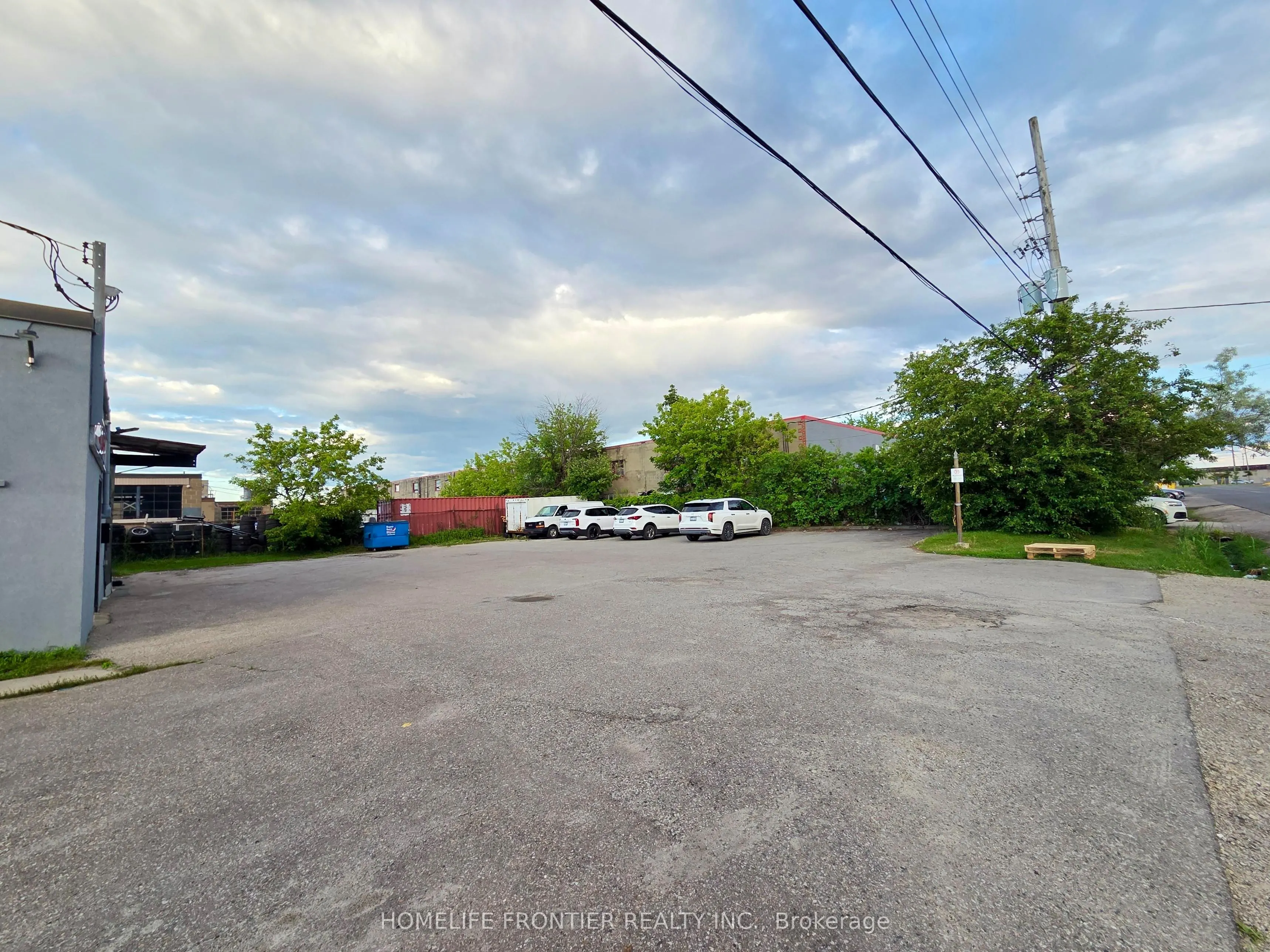 13 Racine Road