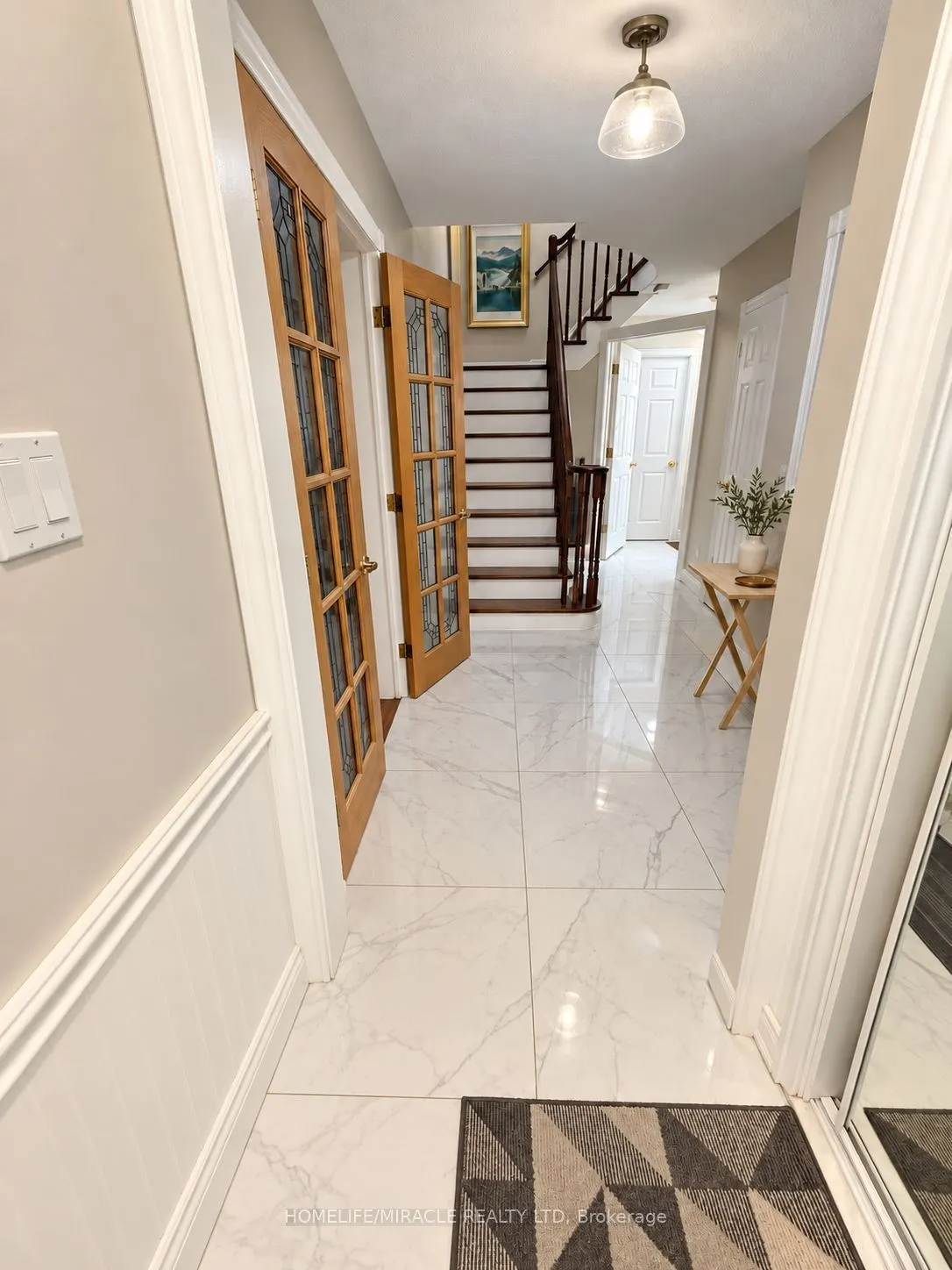 8 Willowcrest Court