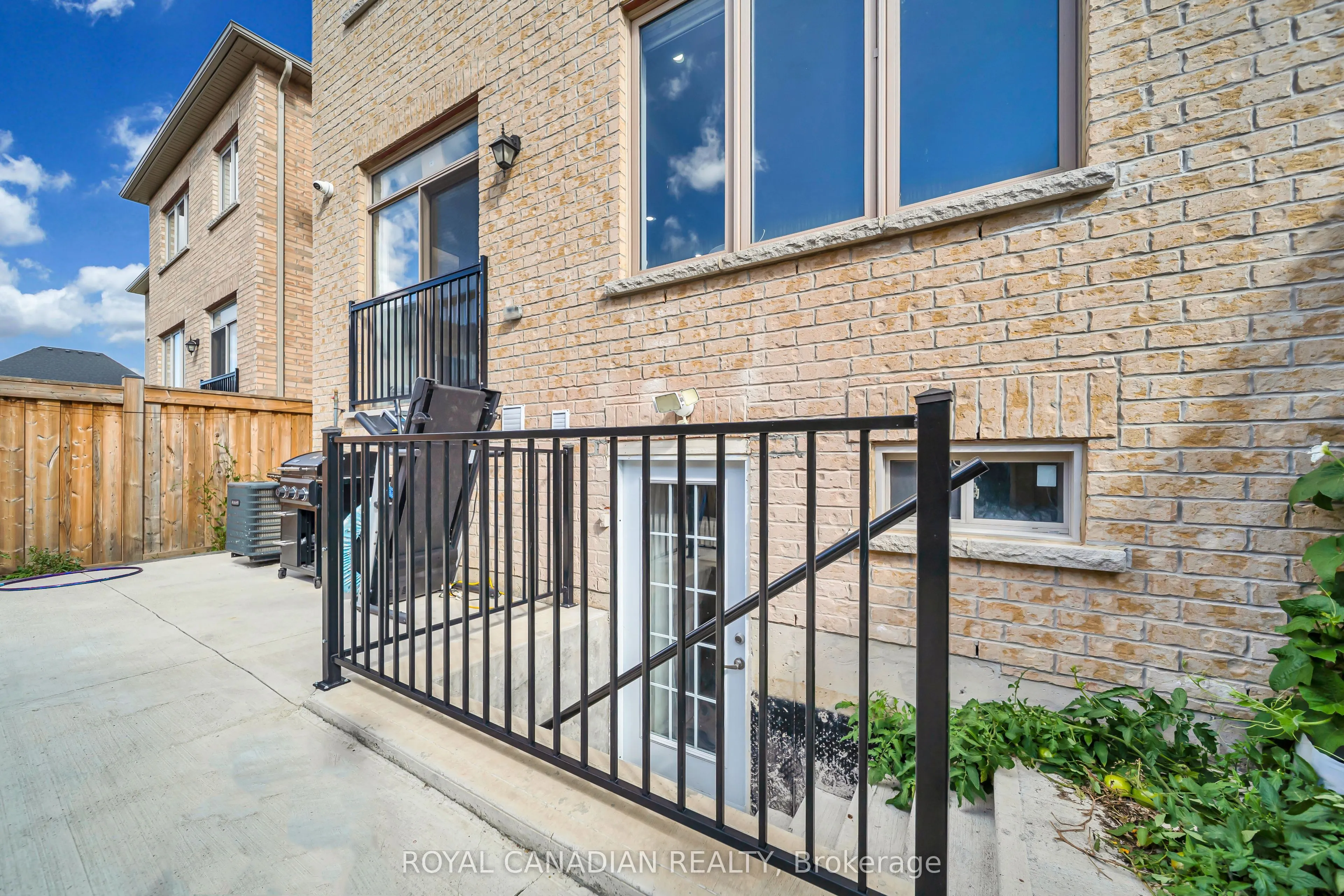 33 Bachelor Street