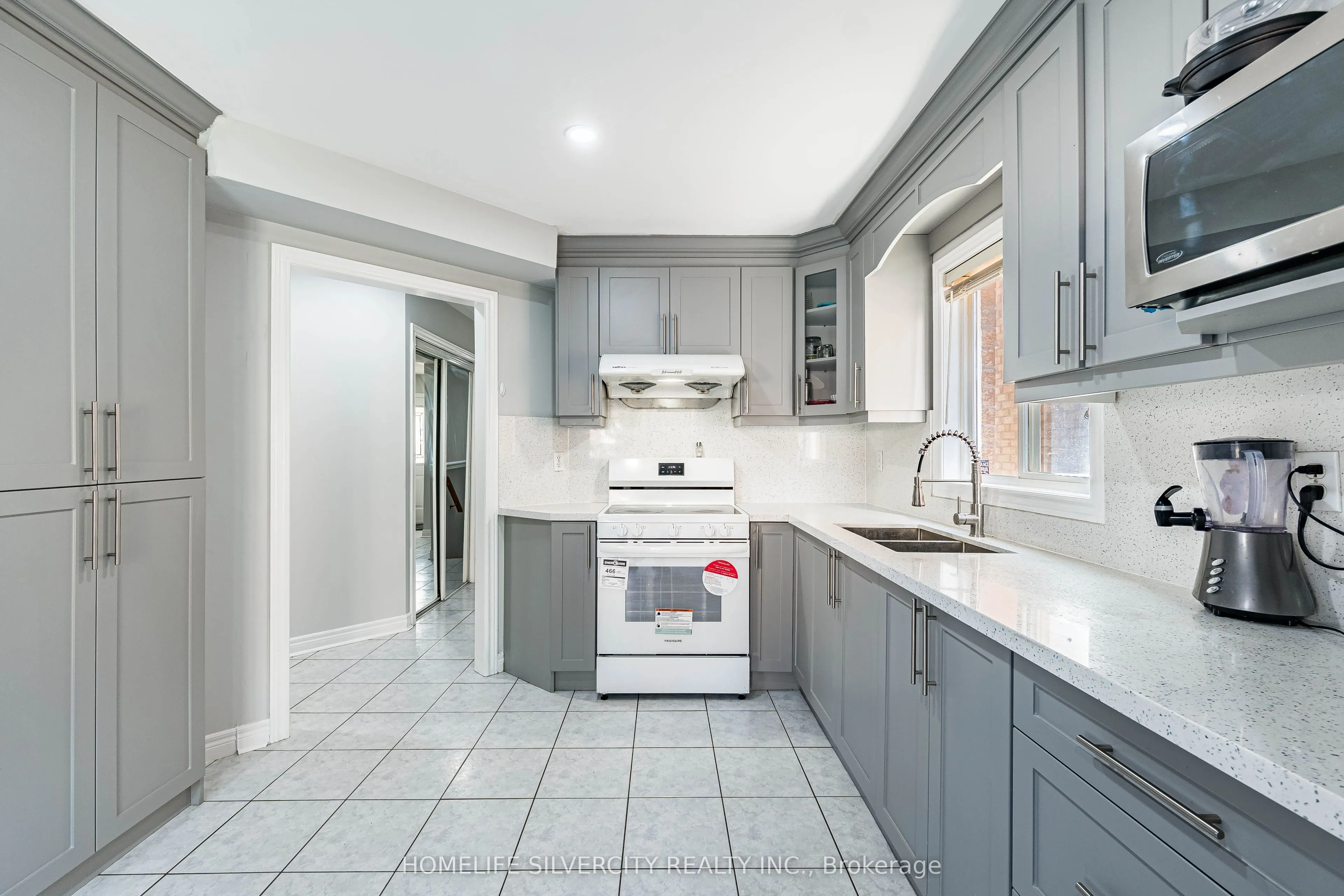 7 Shadyridge Road