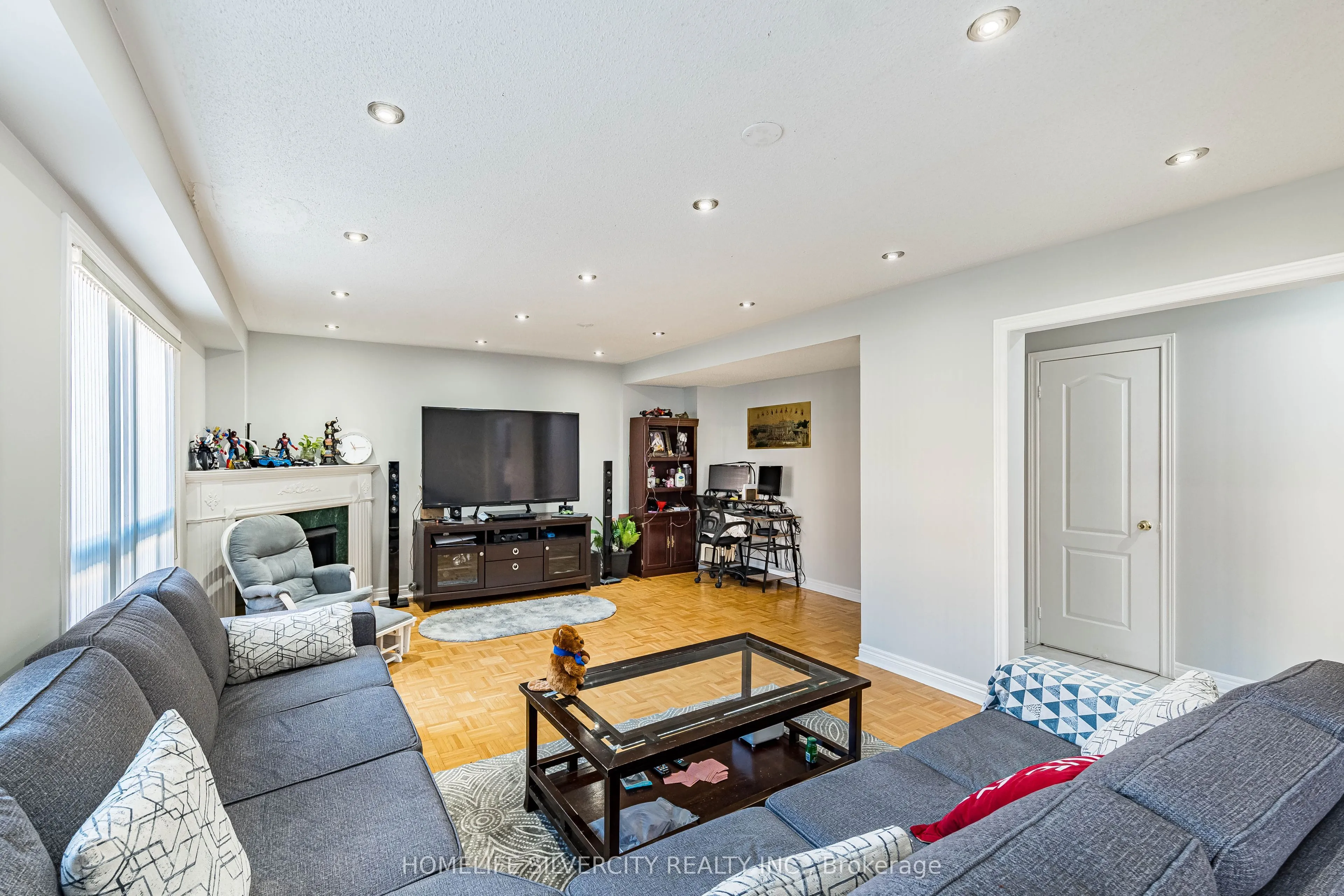 7 Shadyridge Road