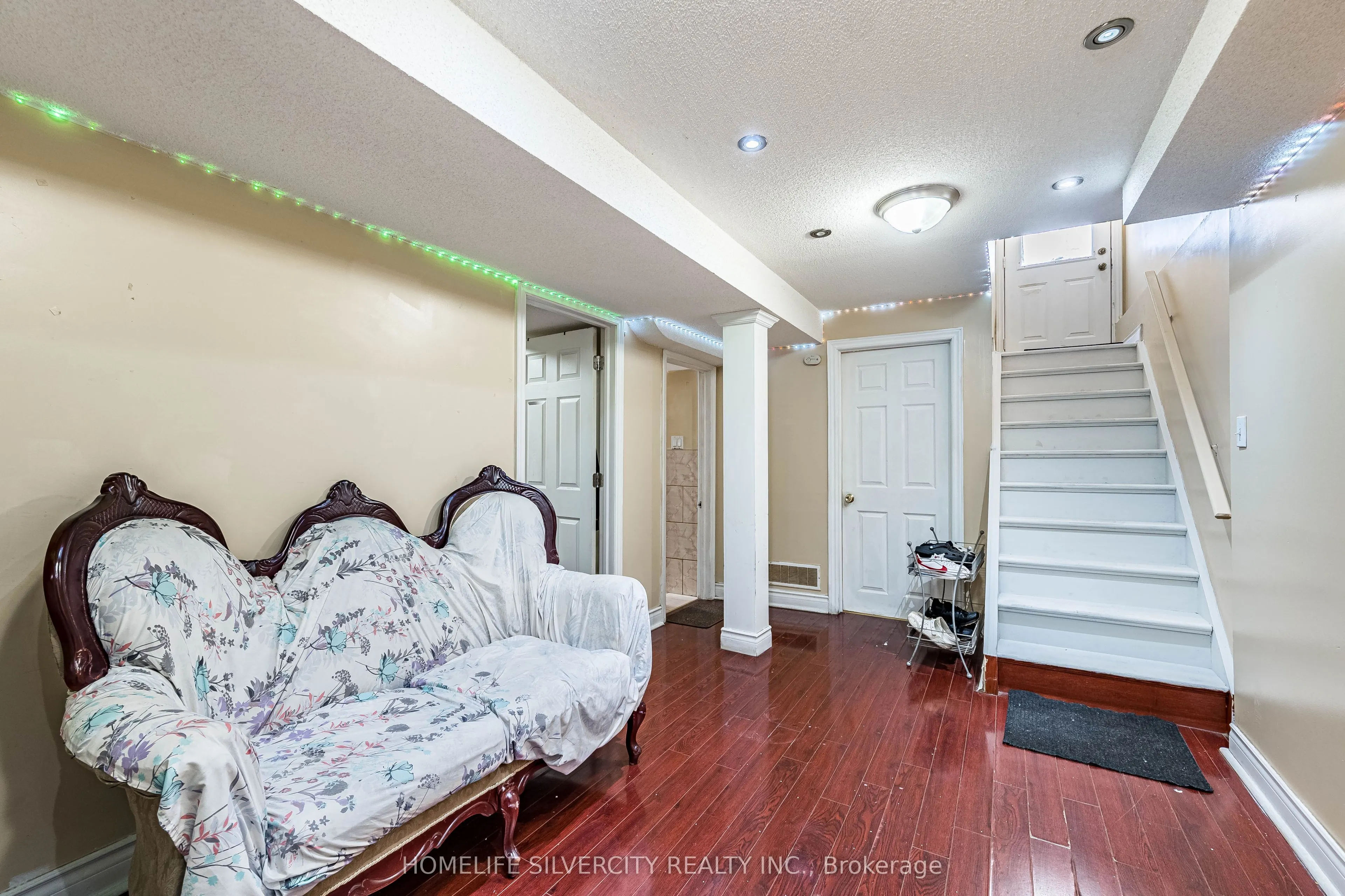 7 Shadyridge Road