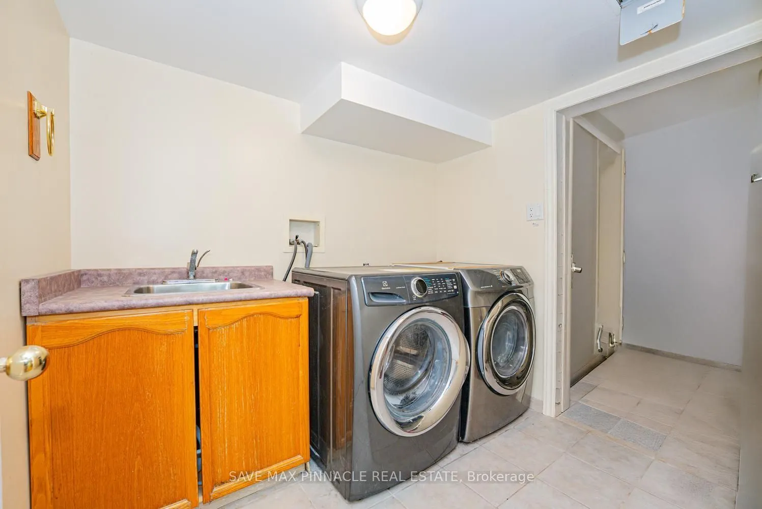 3118 Shadetree Drive