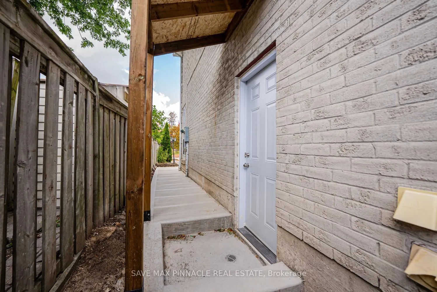 3118 Shadetree Drive