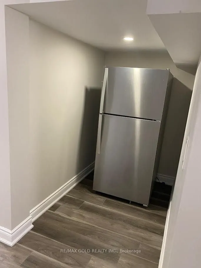 91 Yardley Crescent #Bsmt