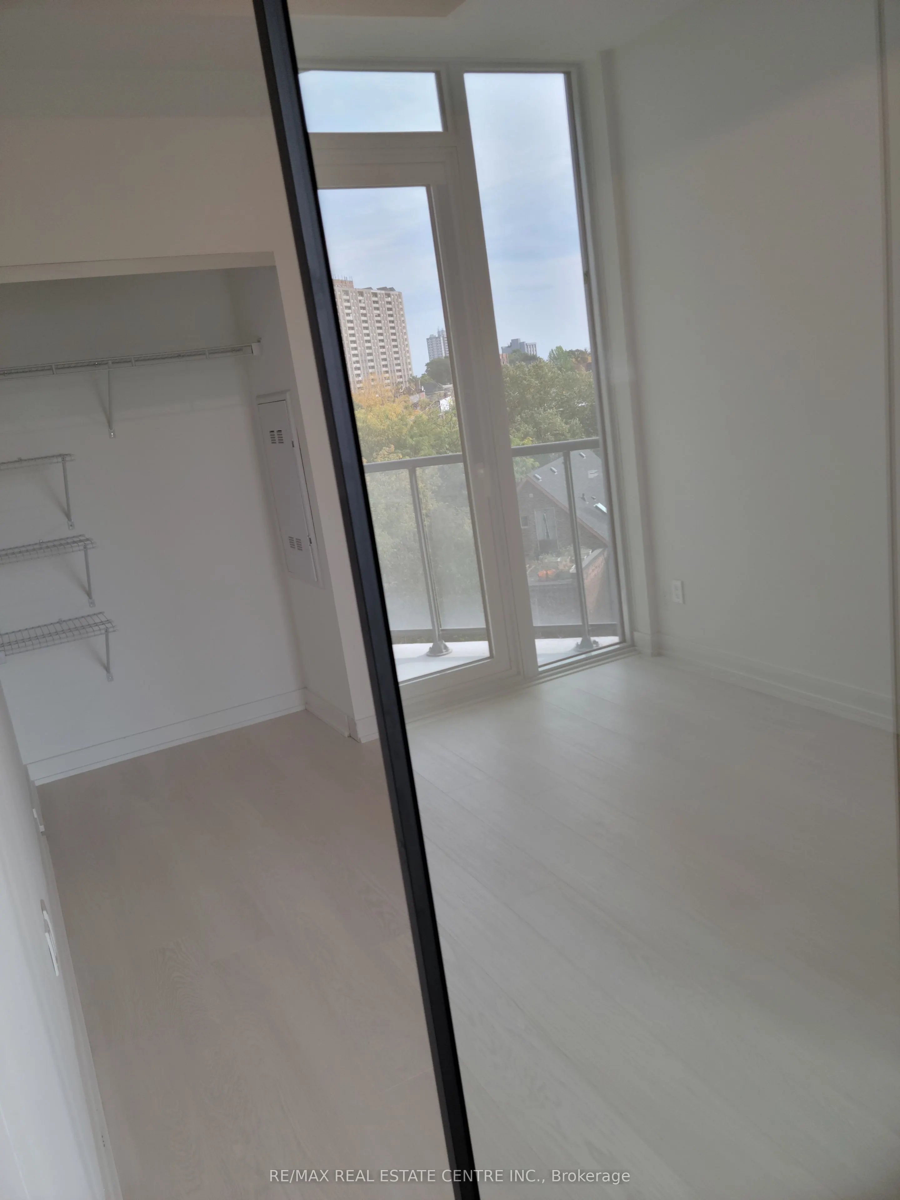 57 Brock Avenue #514