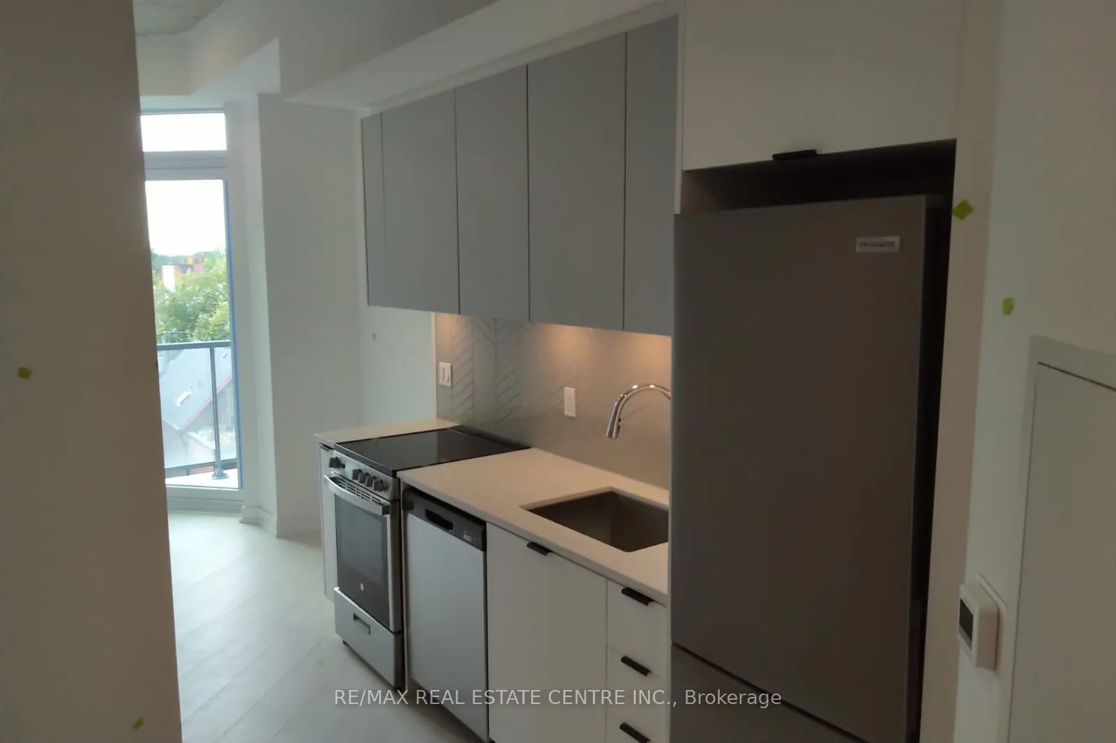 57 Brock Avenue #514