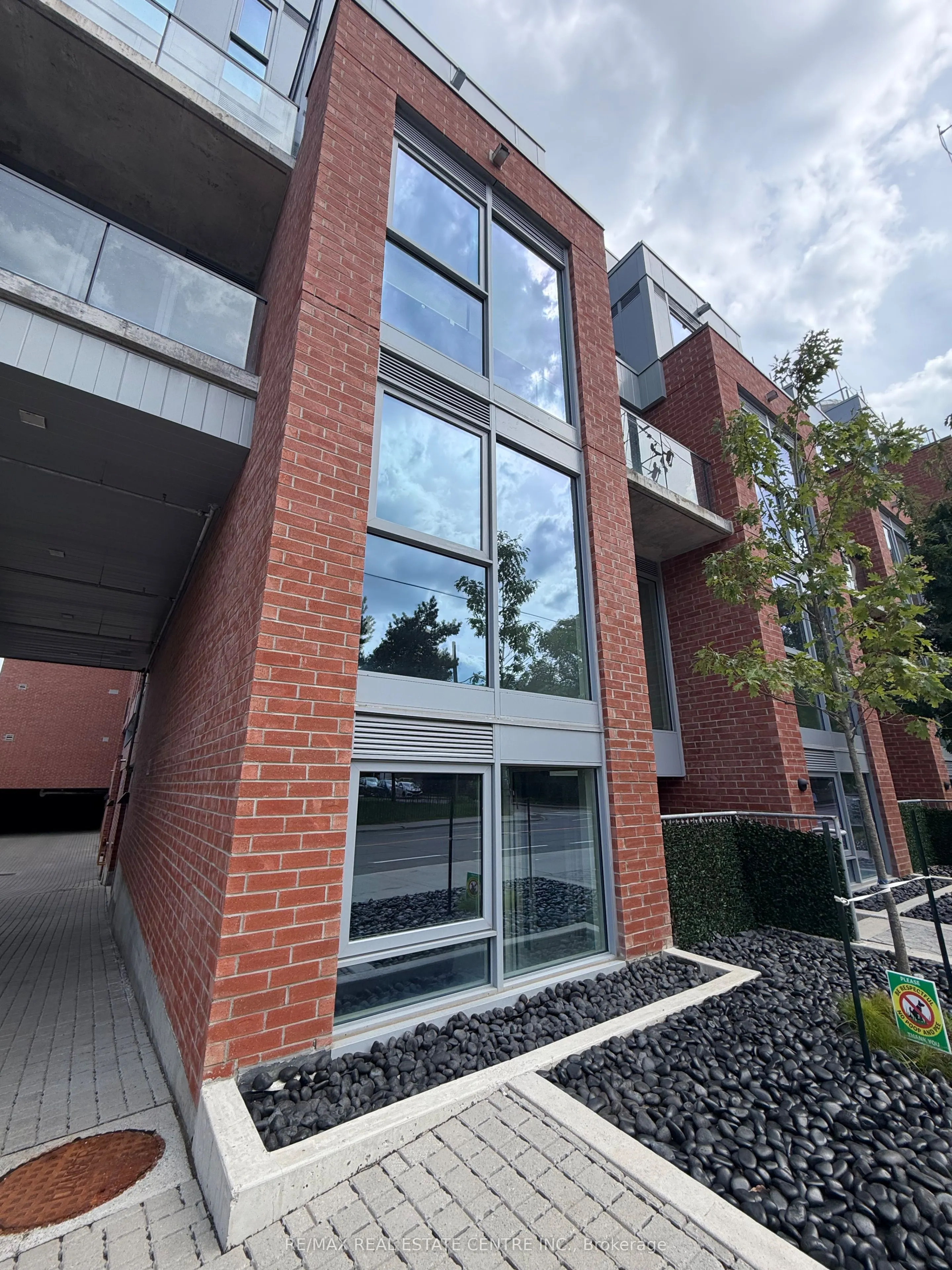 57 Brock Avenue #514