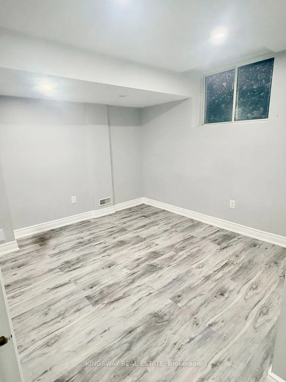 67 Baffin Crescent